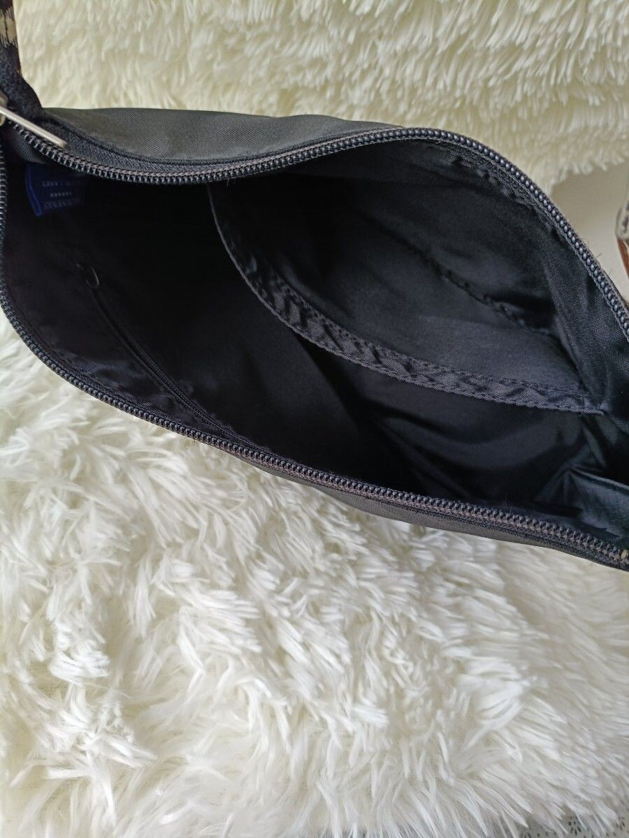 Burberry Nova Check Black Nylon Leather Shoulder Bag Vintage Women 20cm