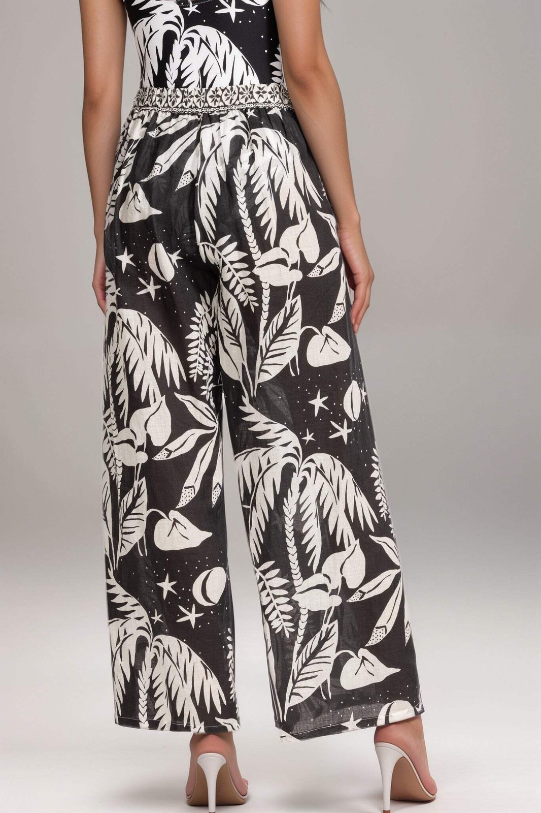 Johnny Was Black Palmas Wrap Pant CSW9525-Y