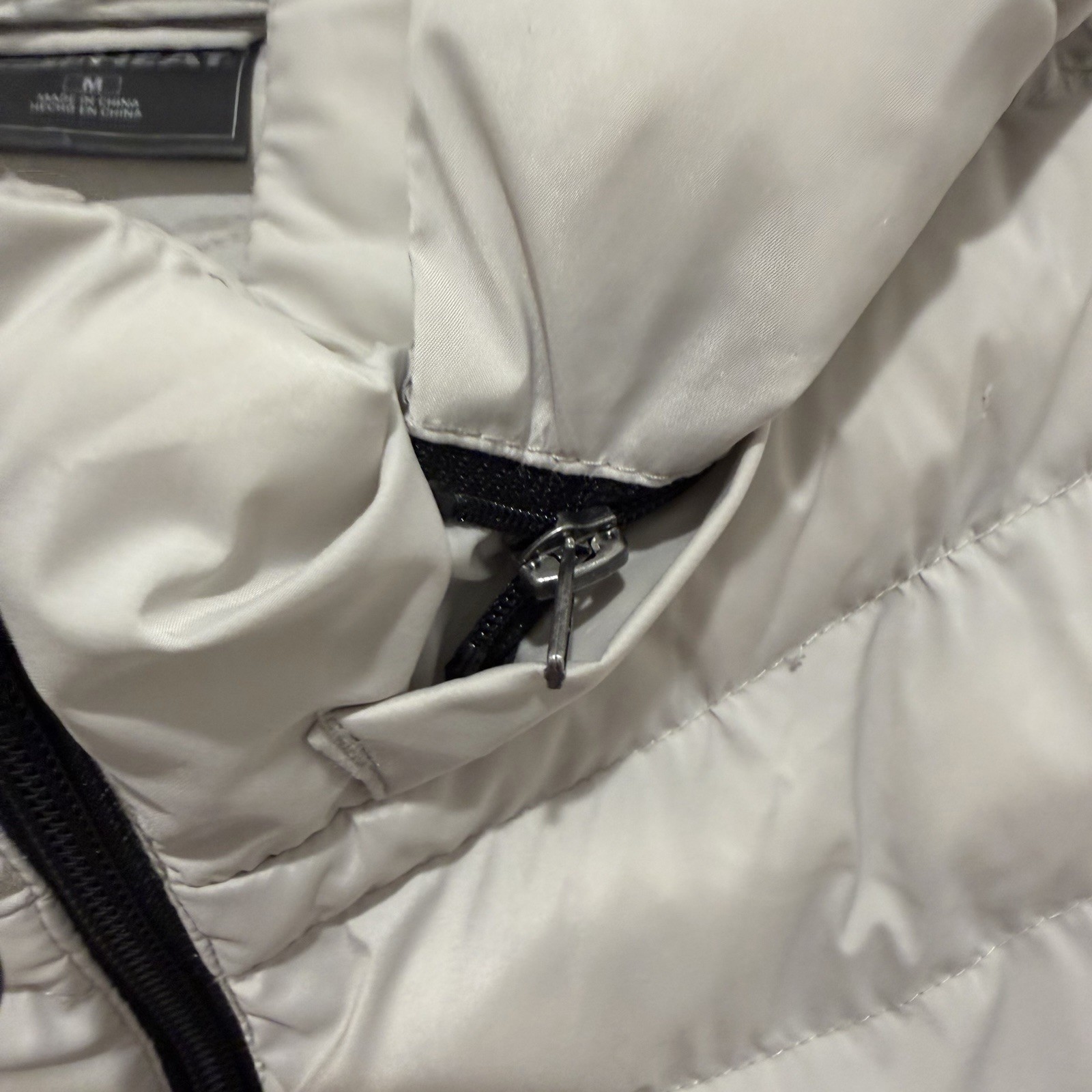 32 Degrees Heat Puffer Jacket Silver Size Medium Wind Resistance