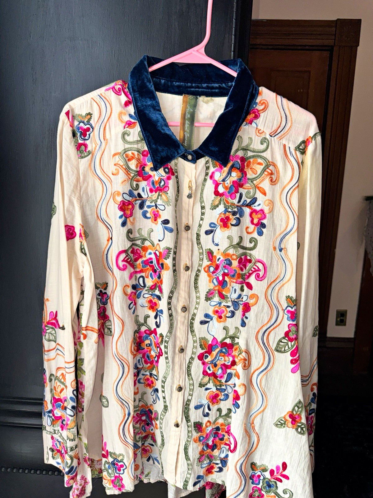 Aratta Silent Journey Women’s M Beige Velvet Floral Button-Down Embroidered