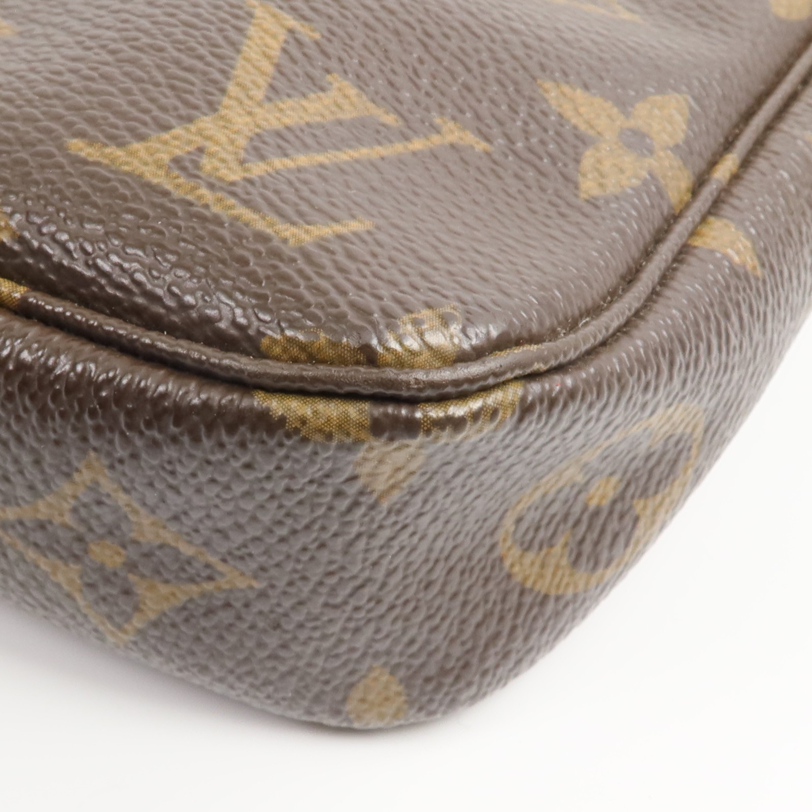 LOUIS VUITTON LV GHW Pochette Accessoires Pouch Handbag M51980 Monogram Brown