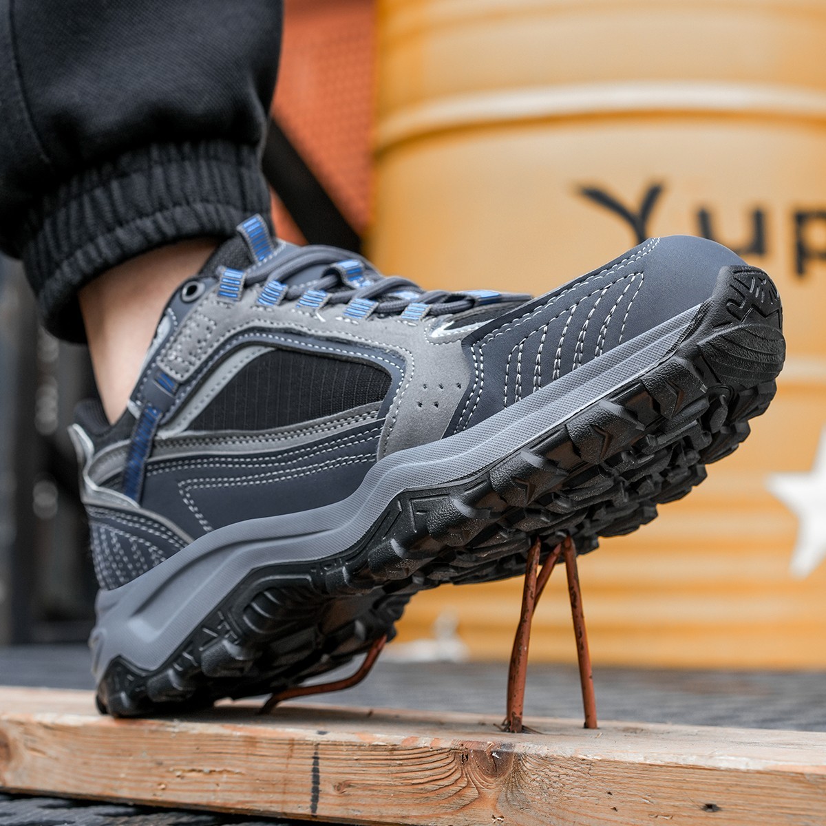 Work Indestructible Safety Shoes Steel Toe Work shoes Breathable Men Sneakers