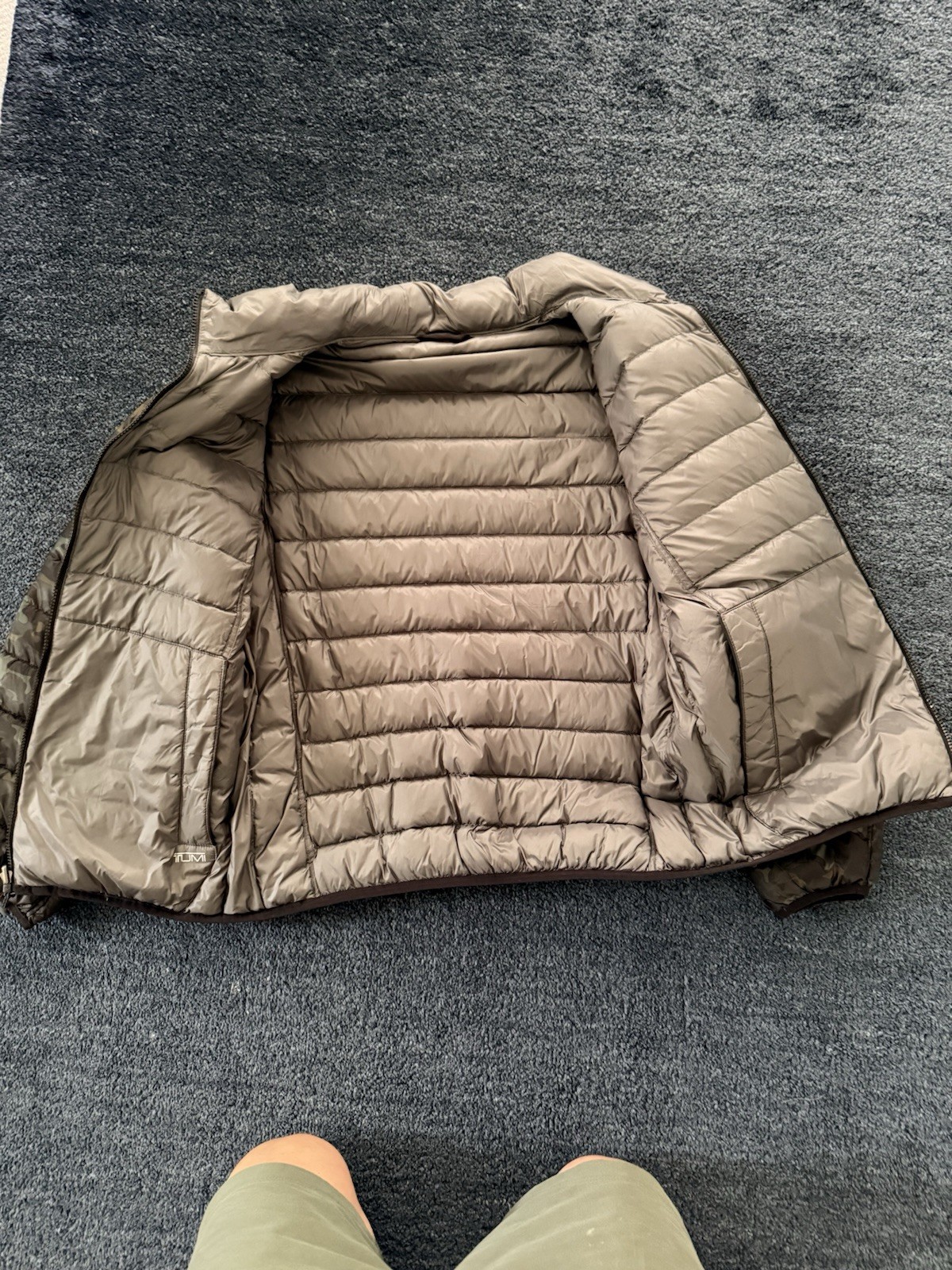 TUMI Men’s Camo Quilted Down Puffer Jacket Full Zip Stand Collar Size M