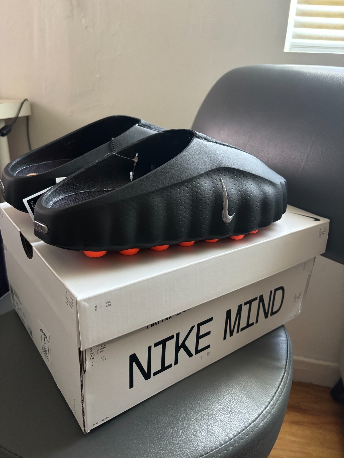 Nike Mind 001 Black/Chrome Slides (Size 7-12) New With Box *Run Small*