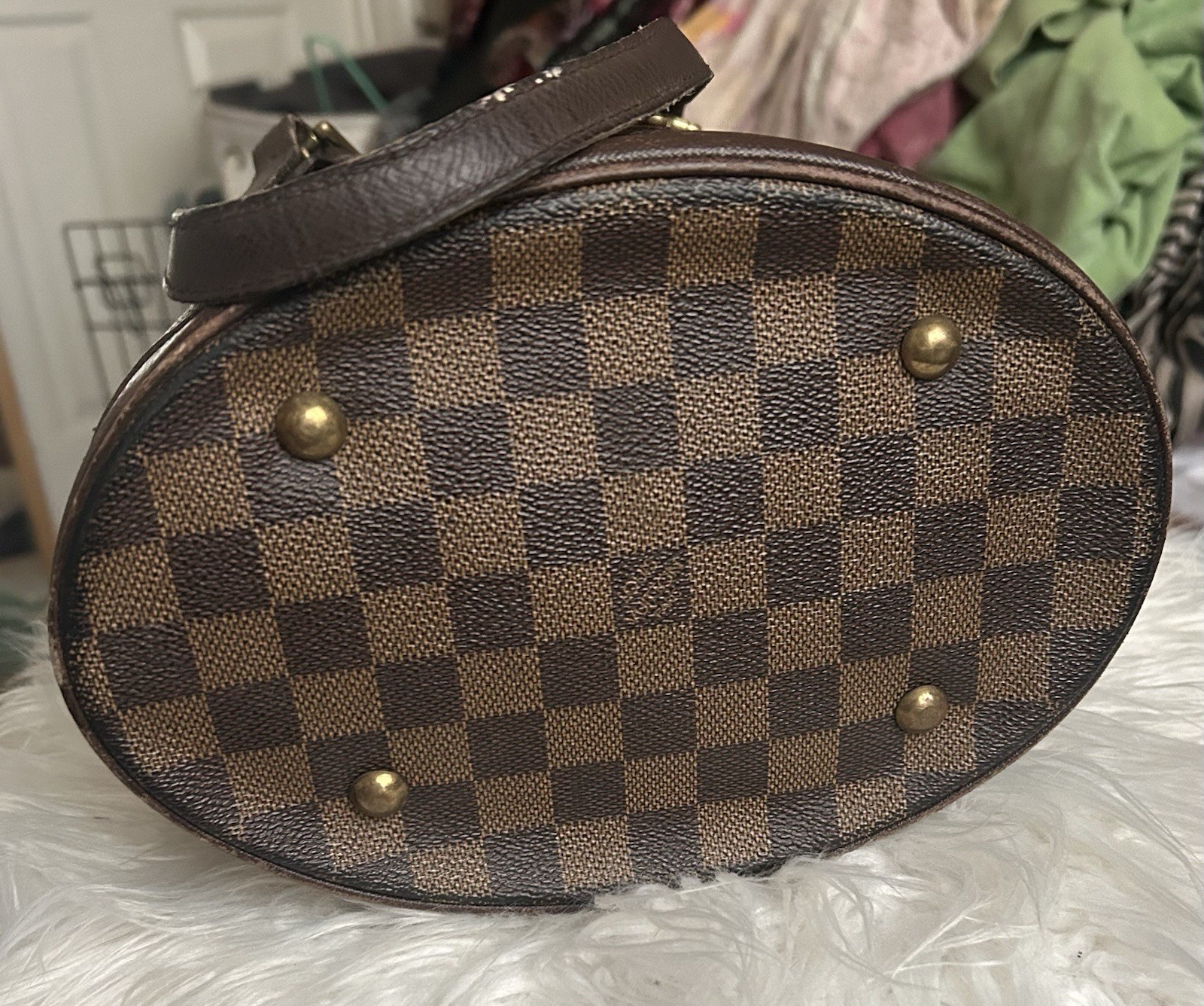 Louis Vuitton Damier Bucket Bag (NO INSIDE LINING)