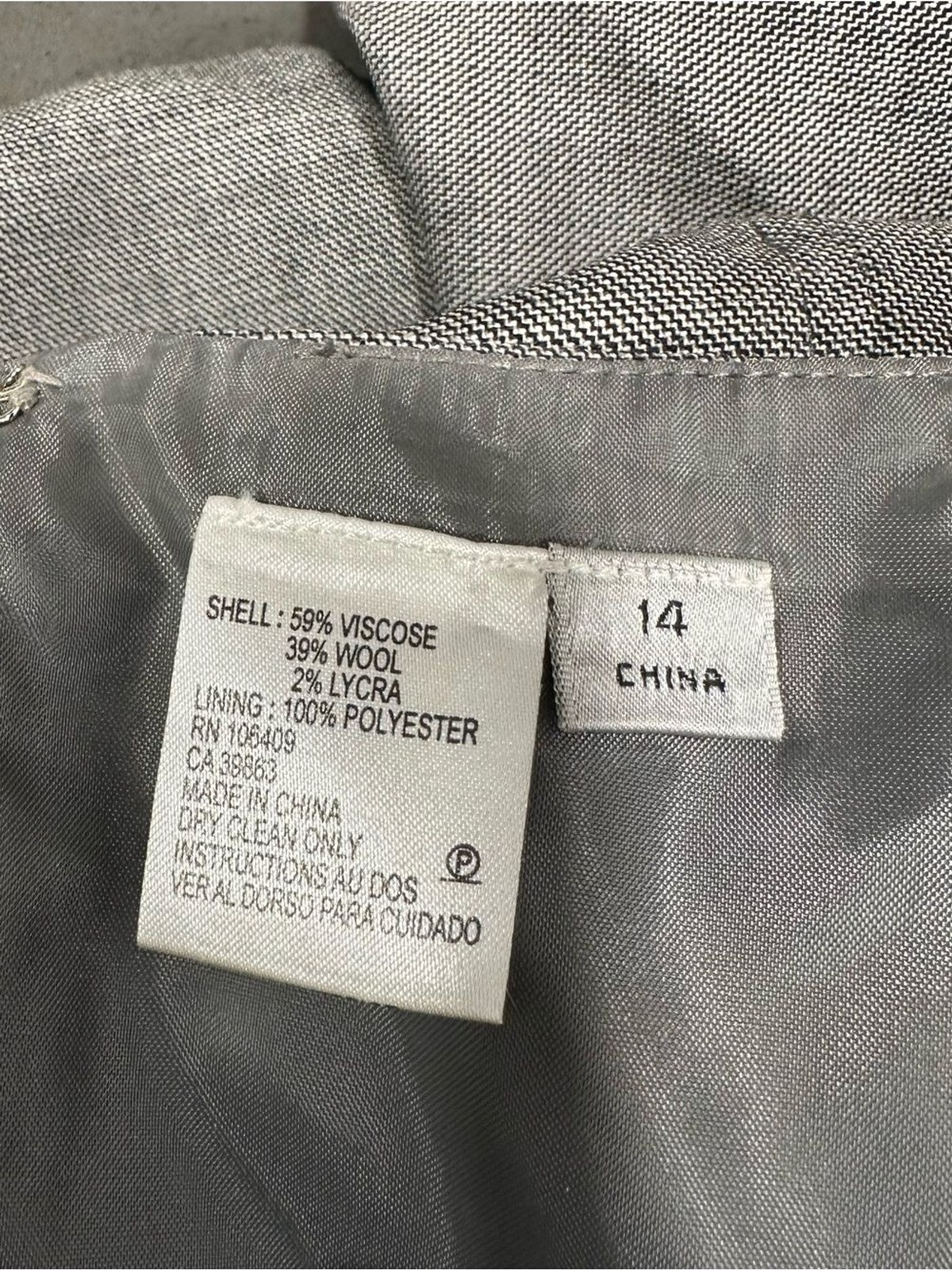 Tahari Arthur S. Levine Gray 2-Piece Skirt Suit Set Size 14 NWT Career Office