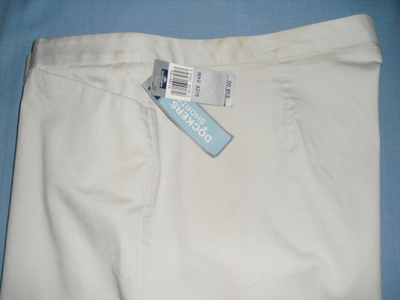 NEW NWT Dockers Stretch Womens Shorts Sz 24W lt tan
