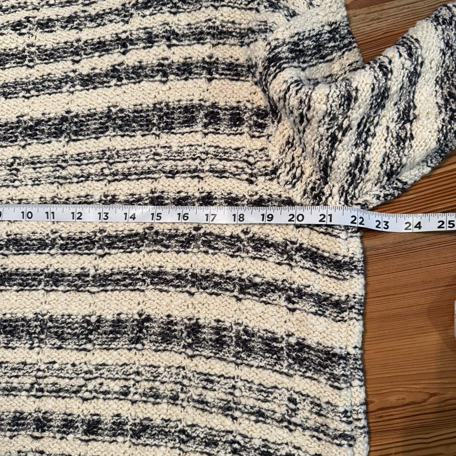 J Jill Chunky Knit Sweater Women’s XL Cream Navy Long Sleeve Stretch Soft Warm