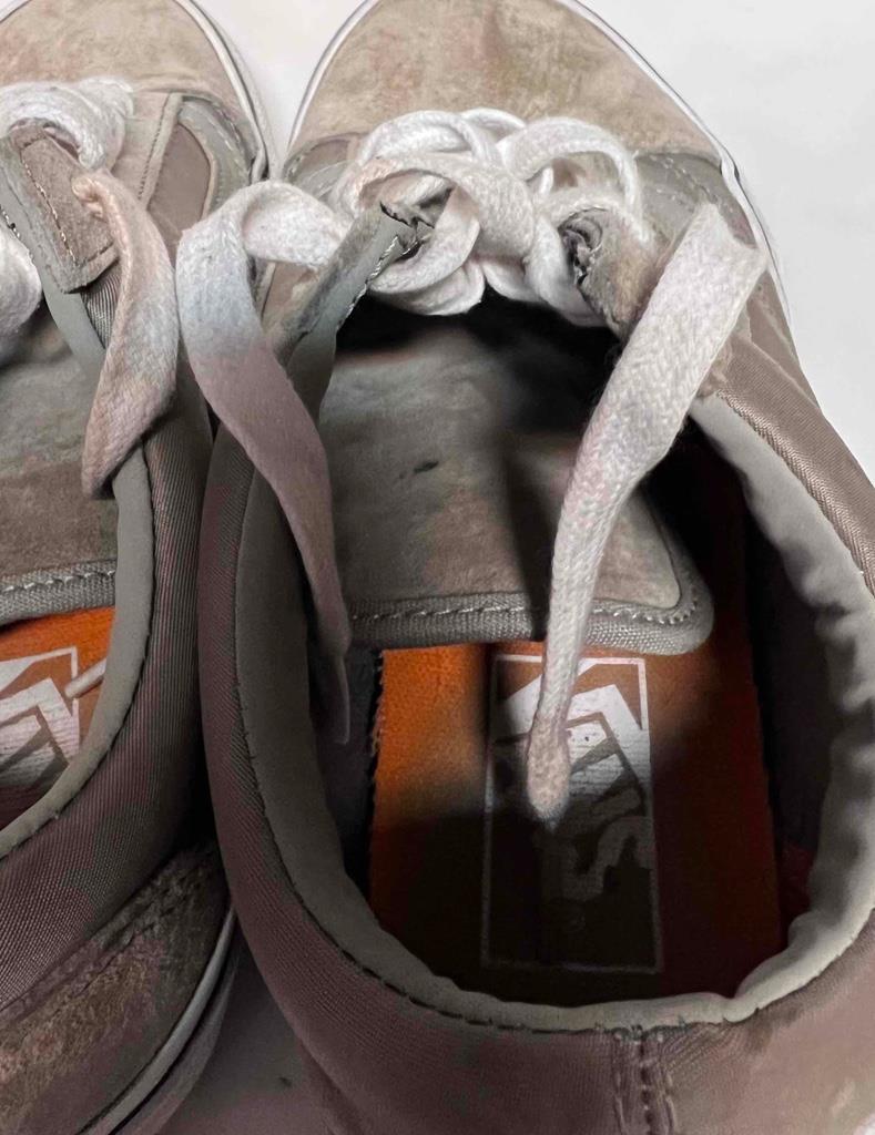 Vans Beige Suede/Leather Casual or Skateboarding Shoes #721454 Men 6.5 Women 8