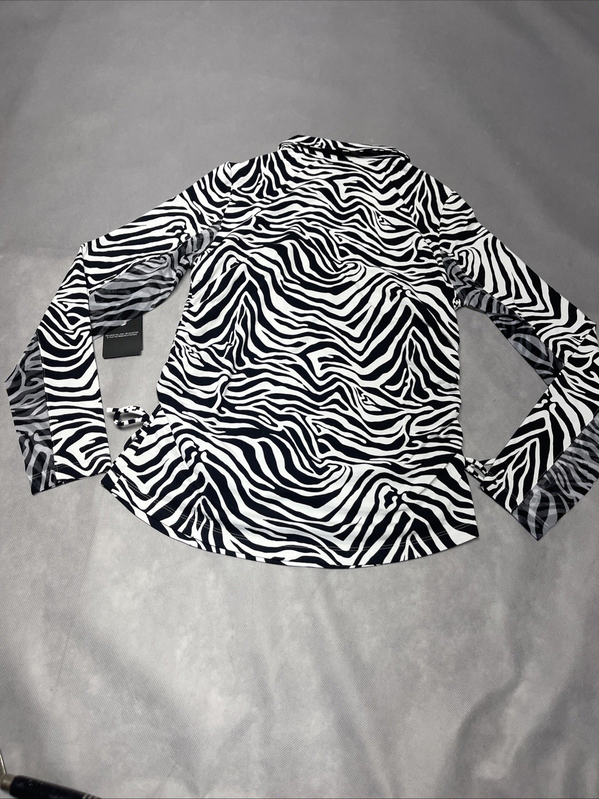 IBKUL Black & White Cecilia Zebra Print Long Sleeve Small Drawstring UPF 50+