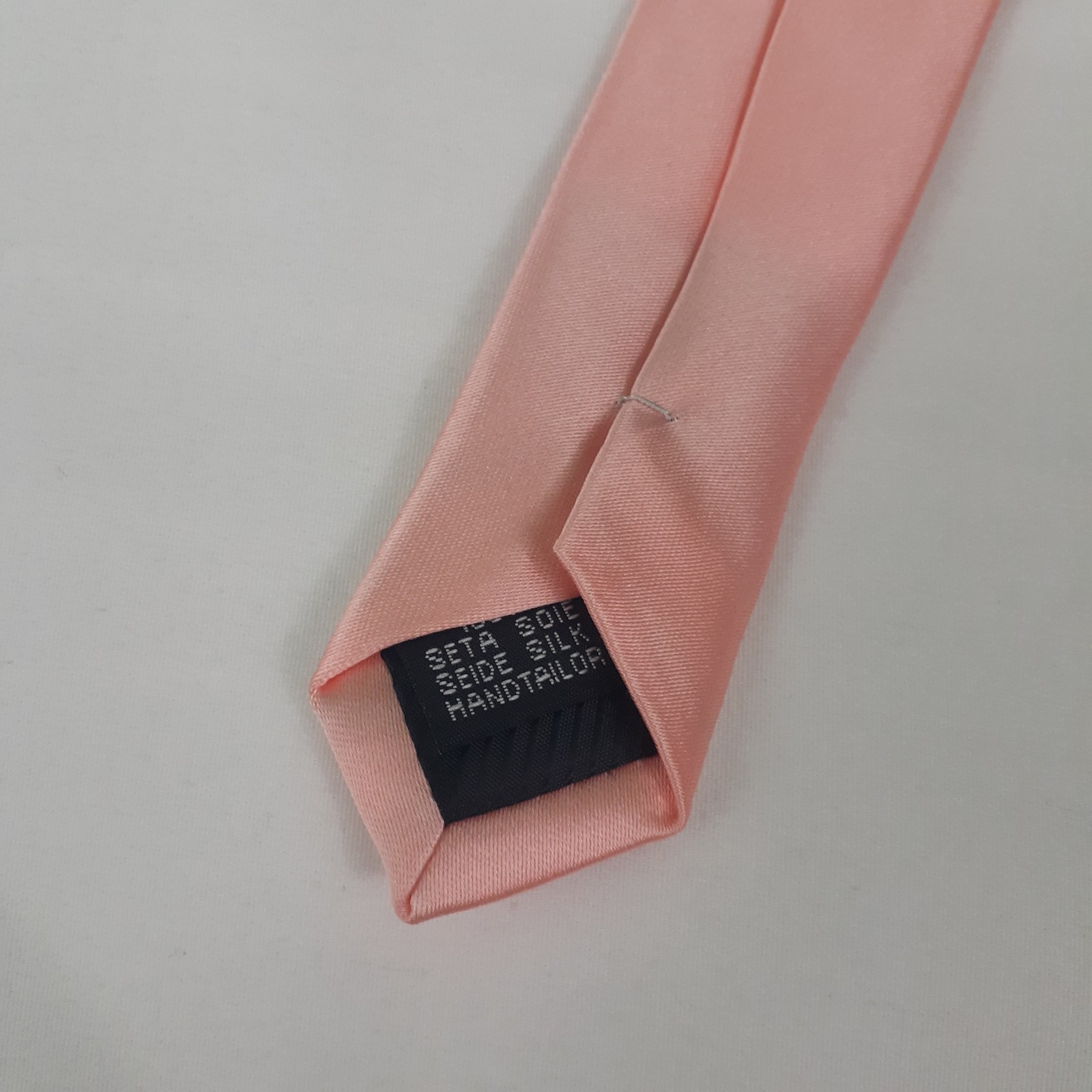 Barry Wang 100% Silk Mens Tie Pink Hand Tailored Italy Classic New Tags Necktie