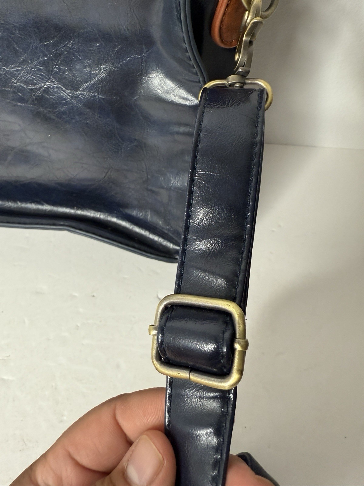 Ecosusi Faux Leather 2 Tone Dark Navy Blue Brown Messenger Bag with Bow & Handle