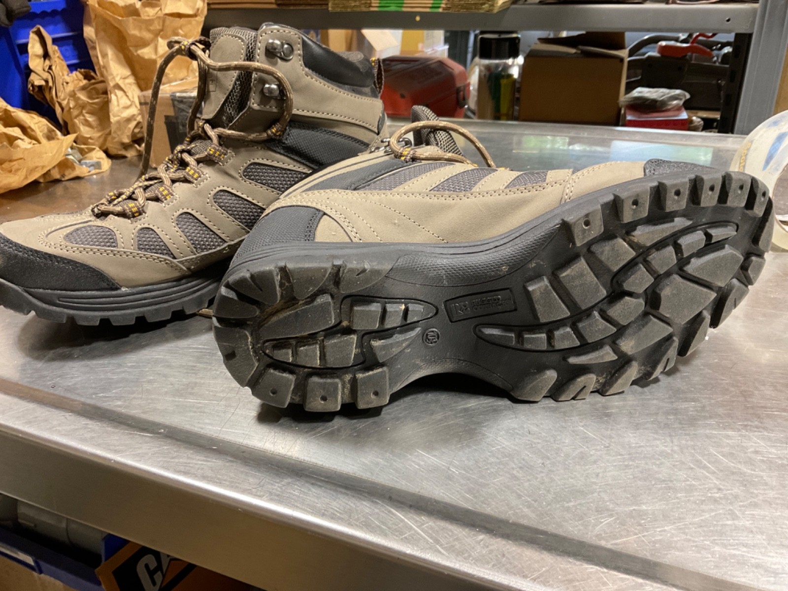 RUGGED OUTBACK Men’s Hiking OR WORK Boot SIZE 10 1/2 NEW