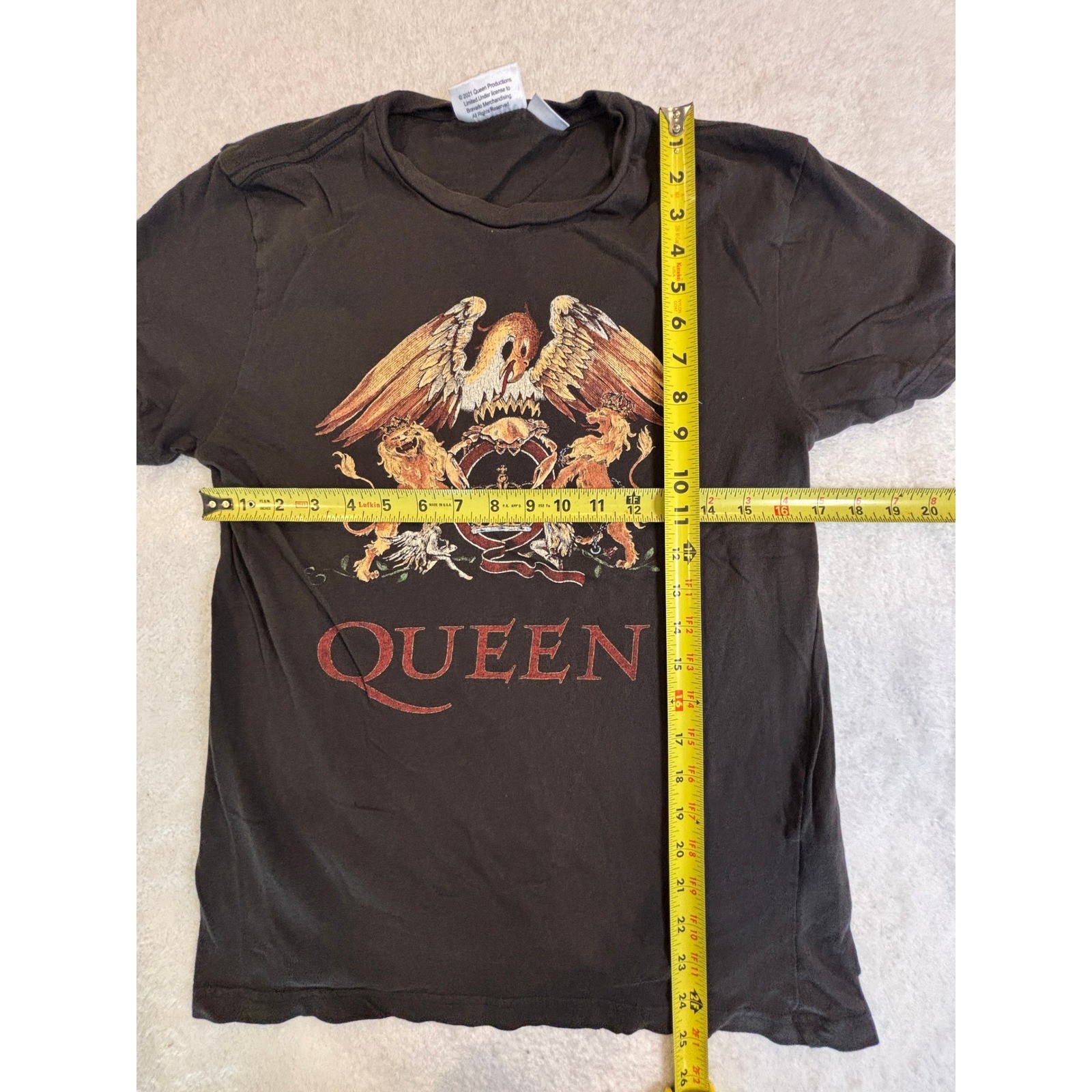Queen Official Merch Crest Logo Graphic T-Shirt Mens Medium Black Rock Band Tee
