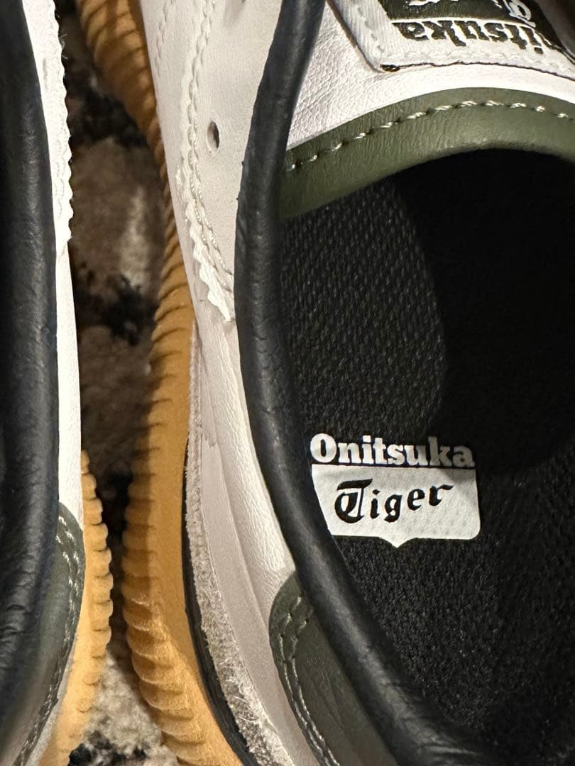 Today only 11 000 Onitsuka Tiger DELECITY 24.5cm Khaki
