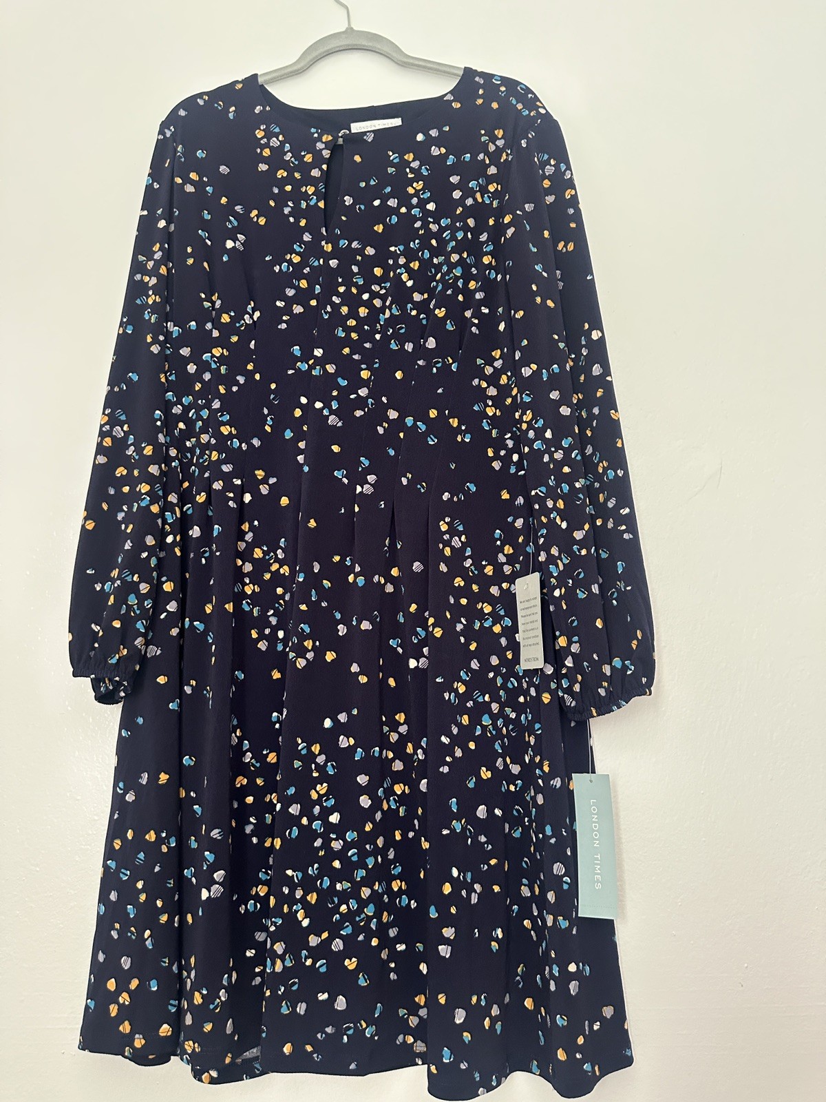 London Times Abstract Print Key Hole Long Sleeve Tucked Dress Size 16 Navy