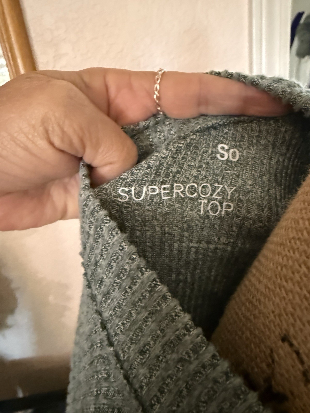 SO “SUPER COZY TOP” Sweater Sage Green, Mock Neck, Long Sleeve Size L