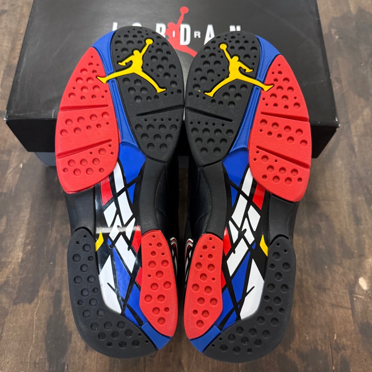 Jordan 8 Retro Playoffs (2023) (Pre-Owned) – 305381-062-8.5-PO-5 Size 8.5