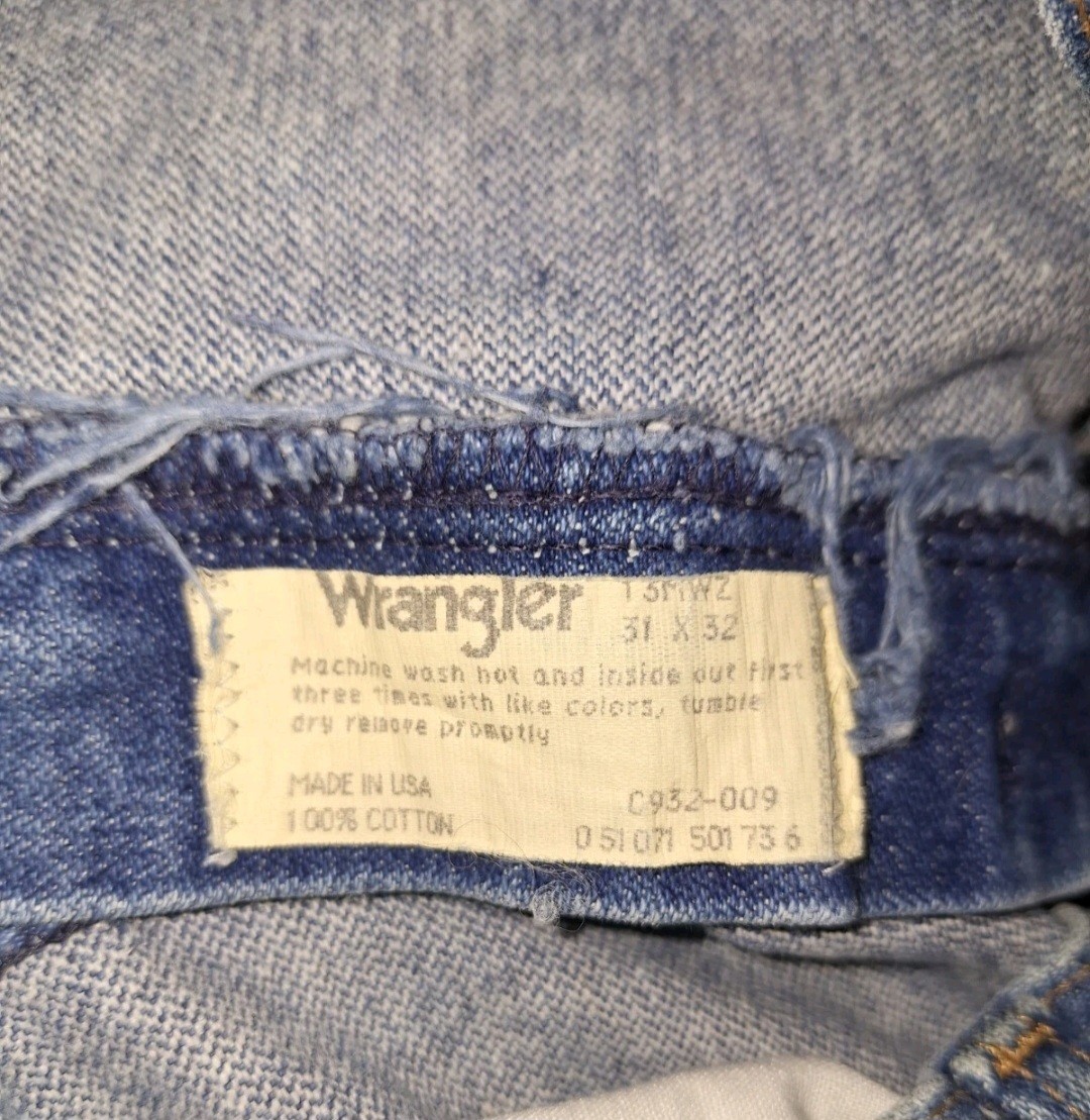 Vintage Wrangler Cowboy Cut Men’s Jeans – Medium Wash 13MWZ