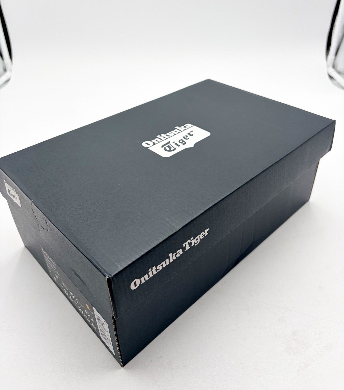 【NEW】Onitsuka Tiger SERRANO Yellow/Black Daily Sneaker (Men’s US 9) From US