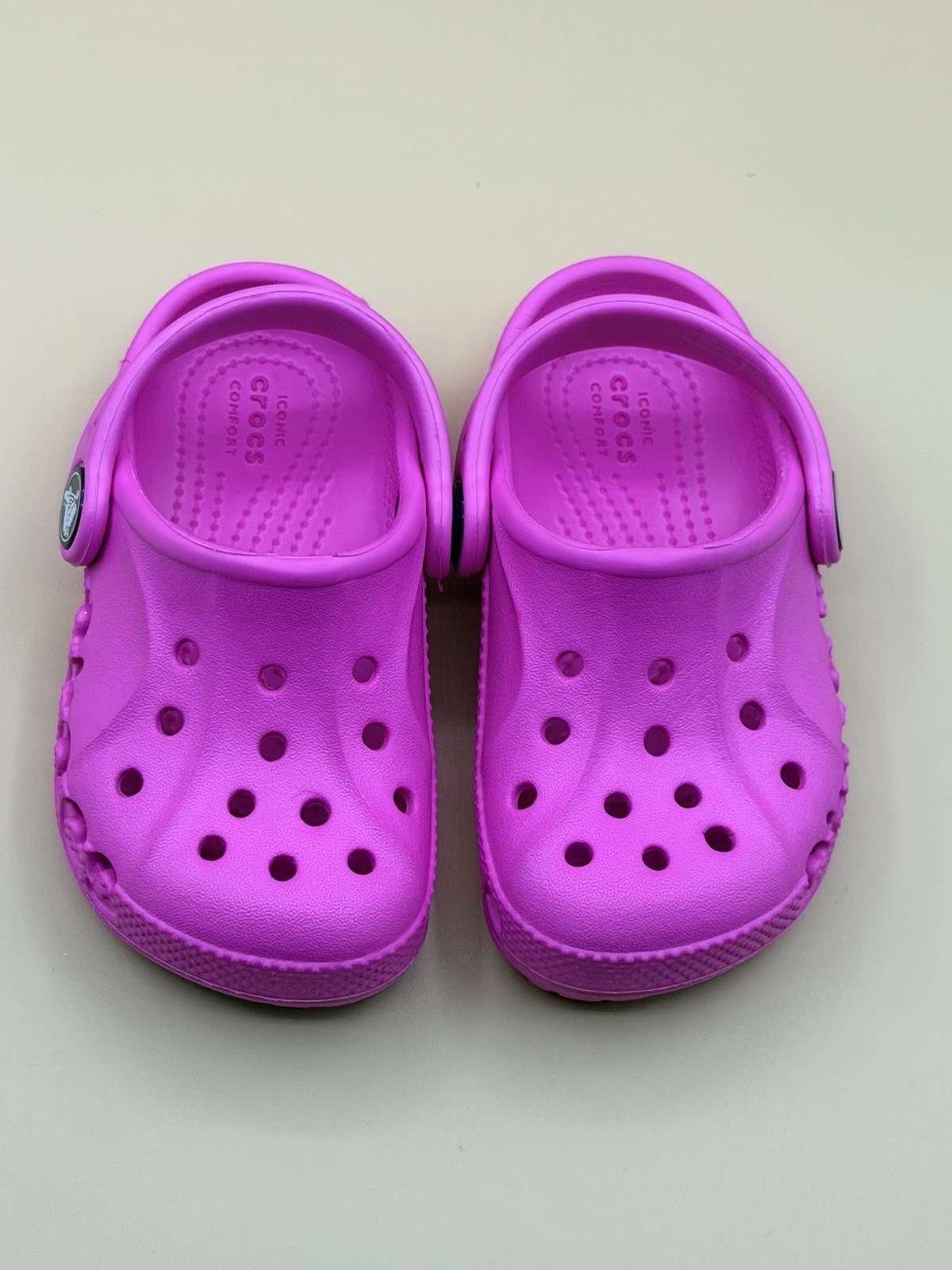 CROCS Toddler Baya Clog Size 6C Girls – Vibrant Bright Pink EUC