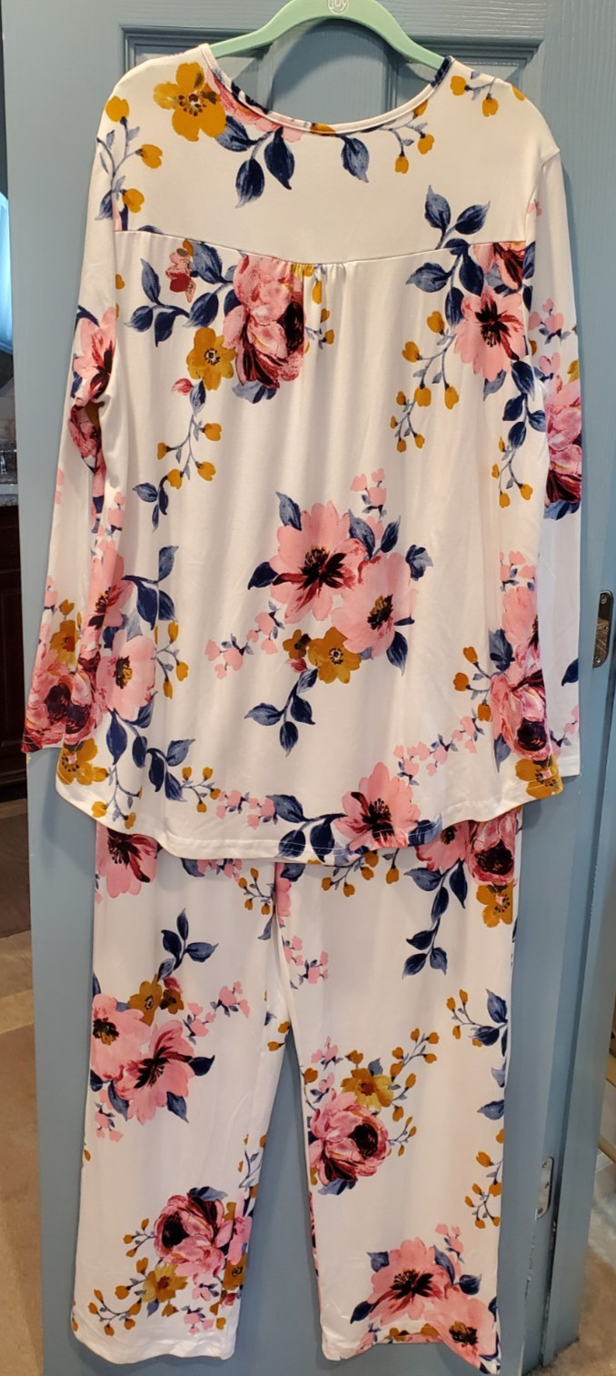 Women’s Top & Pants Set Long Sleeve Pull-On Size 2XL Floral Ivory Pink Blue