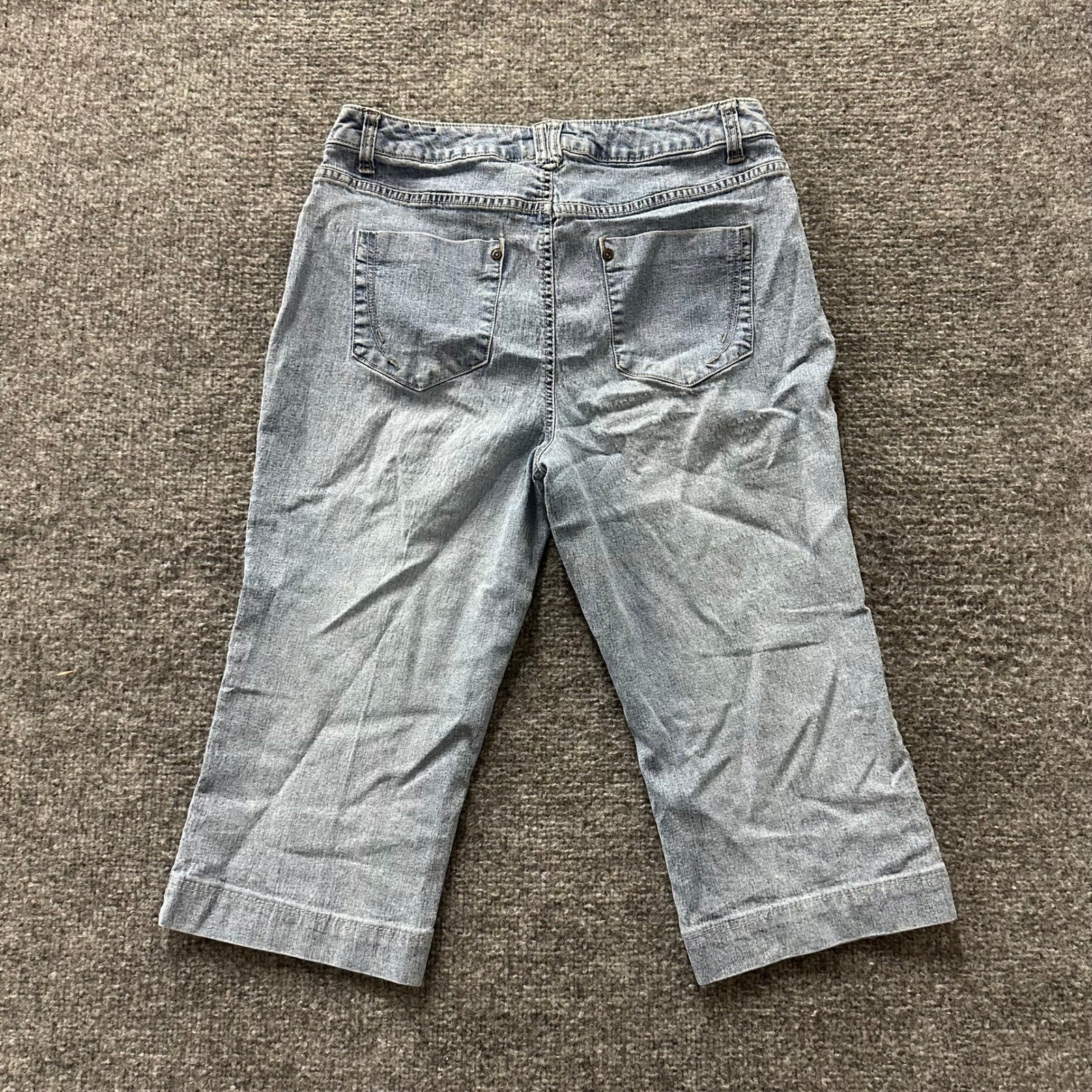 Sonoma Capris Womens Size 10 Blue Denim Light Wash Stretch Cropped Casual Pants