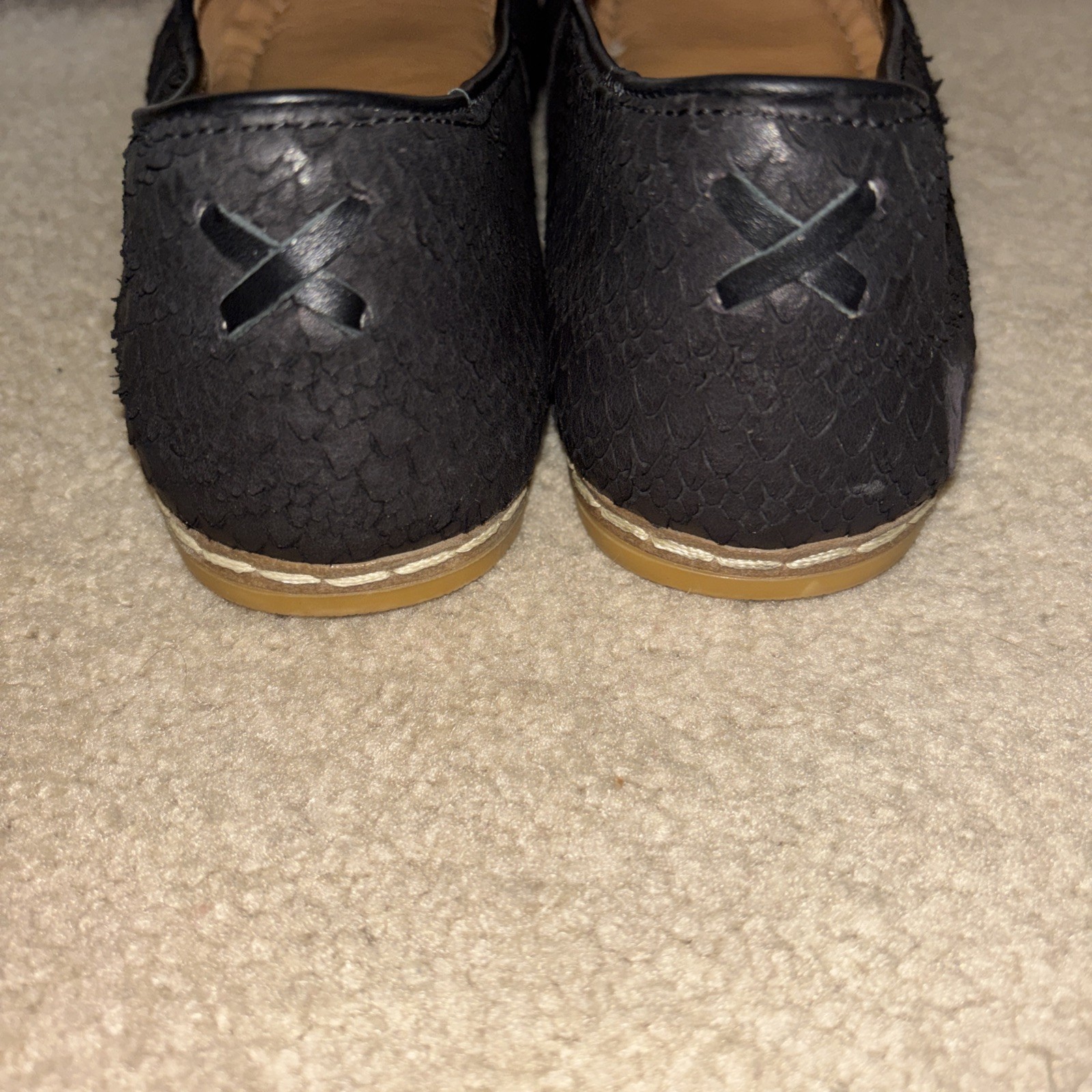 Charix Wild Black Embossed Leather Slip On Flats Women Size 39 US 8.75