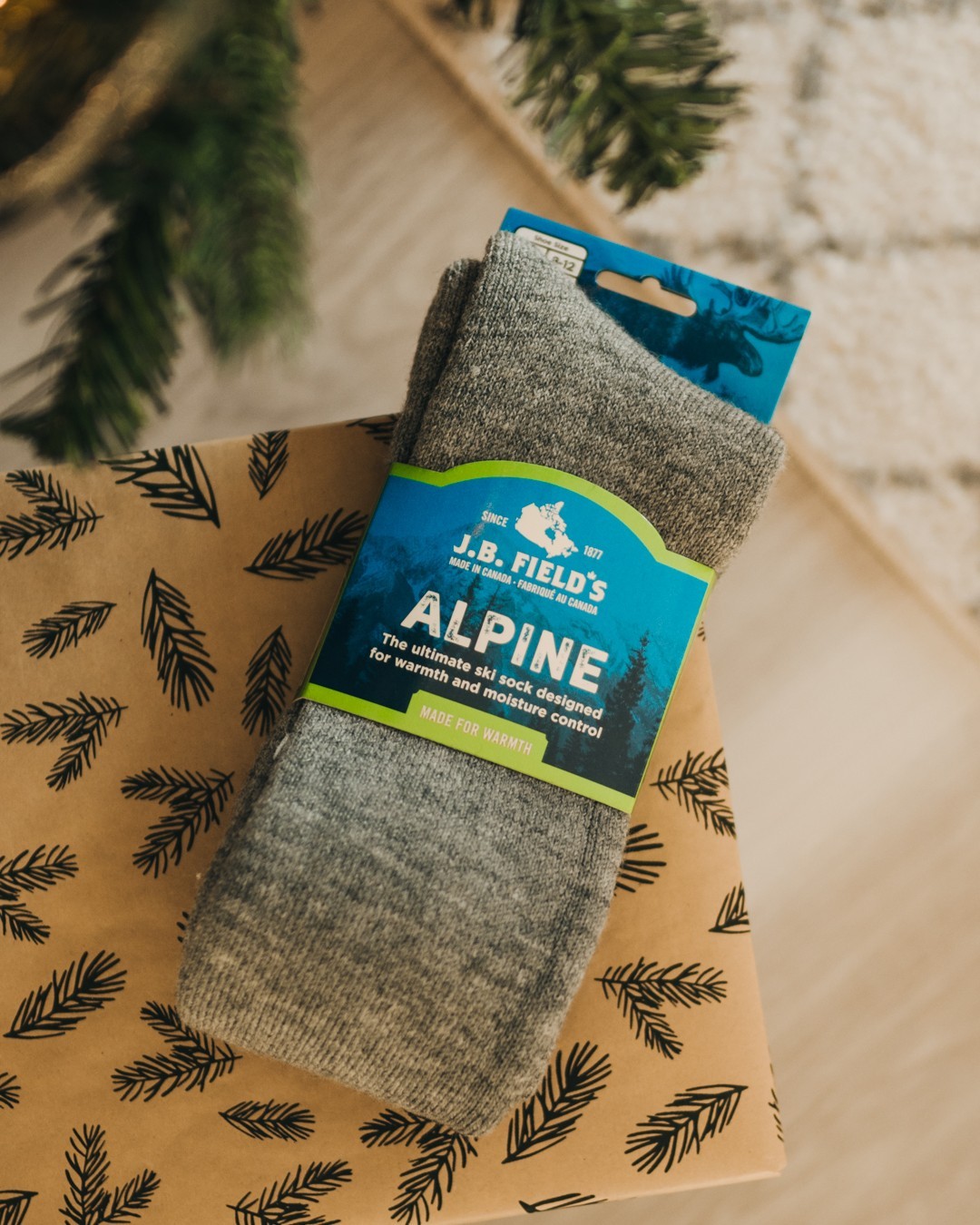 J.B. FIELD S ICELANDIC 30 BELOW OVER-THE-CALF MERINO WOOL THERMAL SOCK (USA)