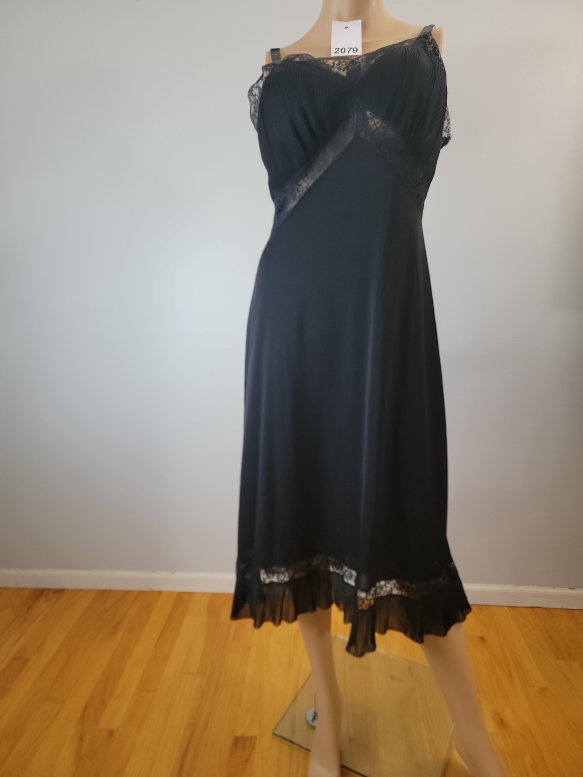 Vintage Charmode Tricot Nylon Black Full Slip Pleat/lace Det. Size 38 Tall