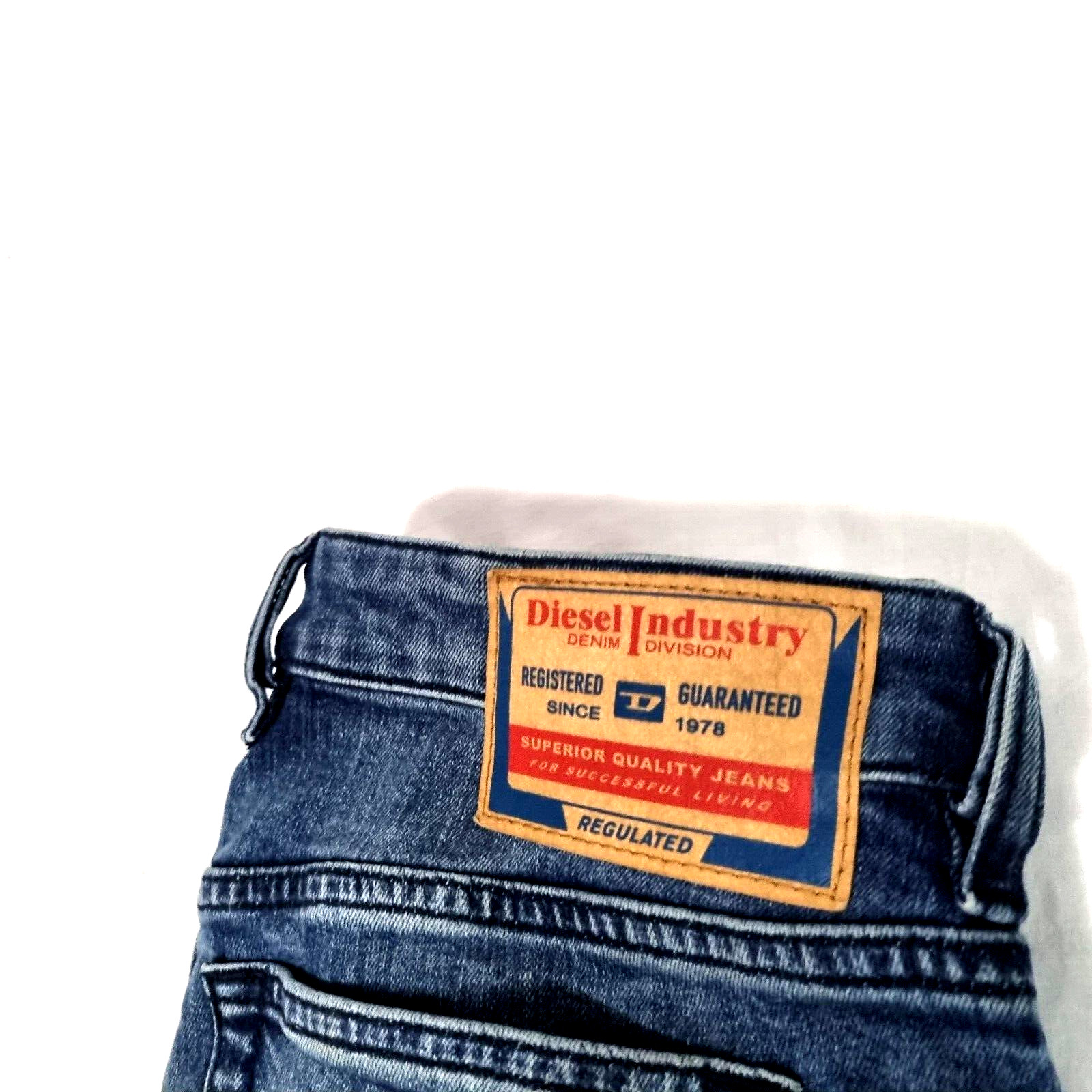 Diesel Men Jeans Sleenker 1979 Blue Denim Mid Rise Slim Leg Size 29 L30