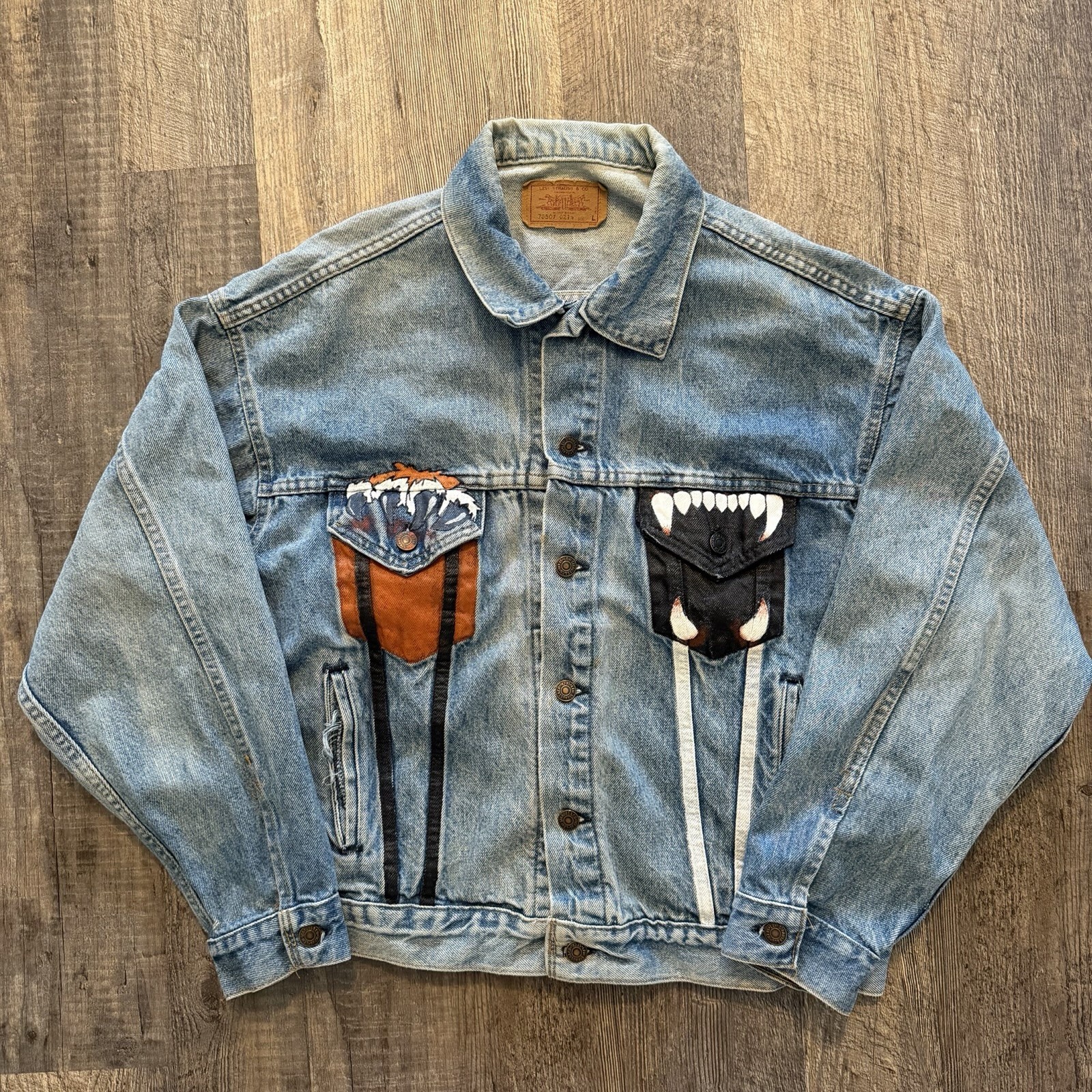 Vintage 80s Levis Light Wash Hand Painted Denim Trucker Jacket L Mens USA 70507