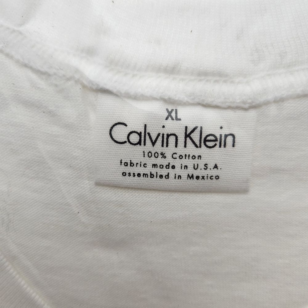 Vintage CALVIN KLEIN White Undershirts Size XL Crew Neck Classic Deadstock 90s