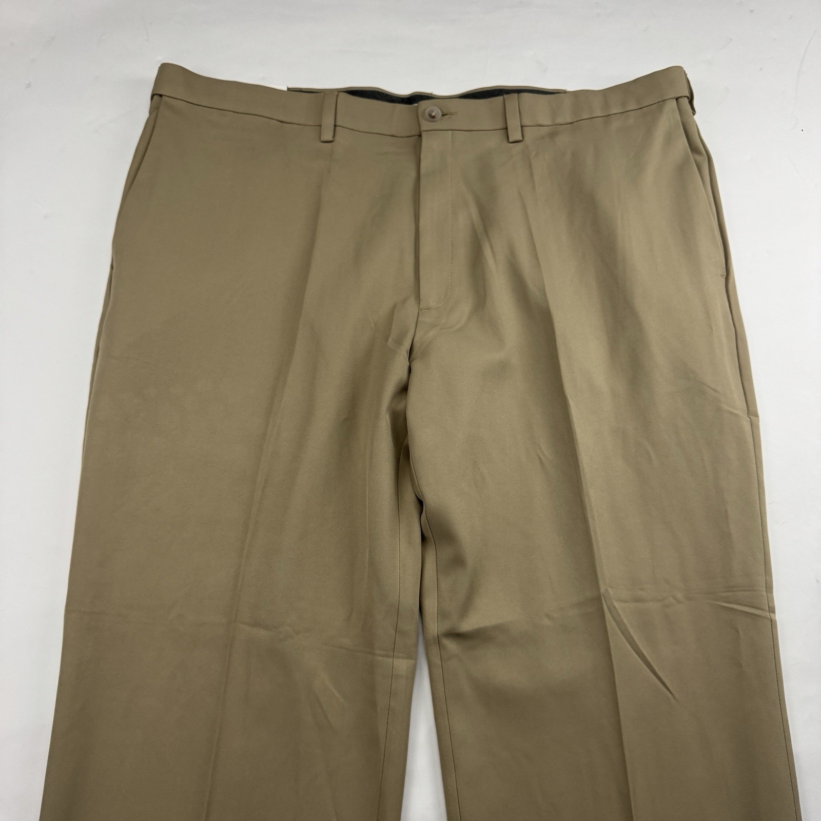 NWT Haggar Cool 18 Pro Classic Fit Pants Size 44×29 (44×29.5) Flat Front Poly