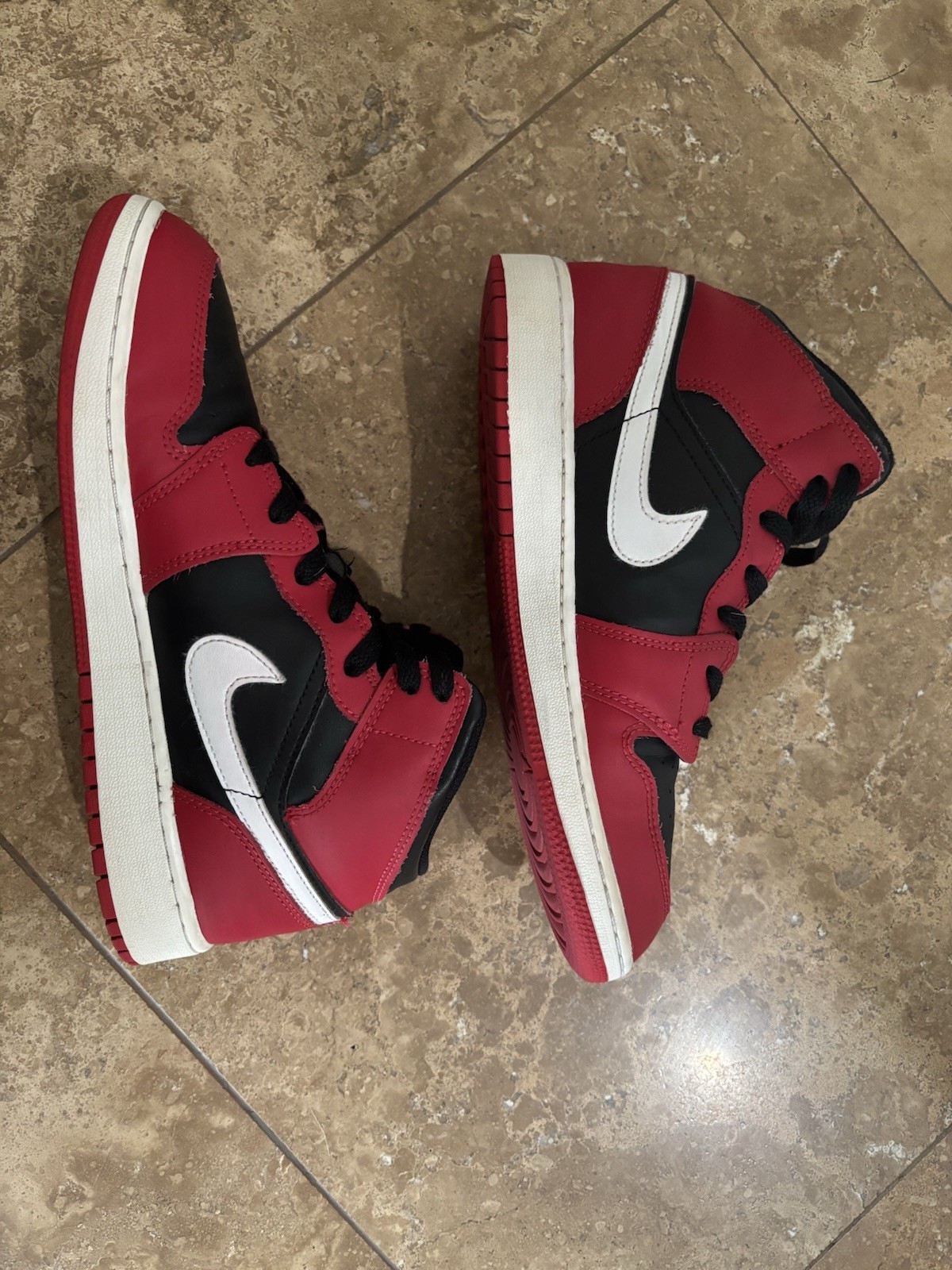 Air Jordan 1 Mid Kids 7Y Gym Red Black White