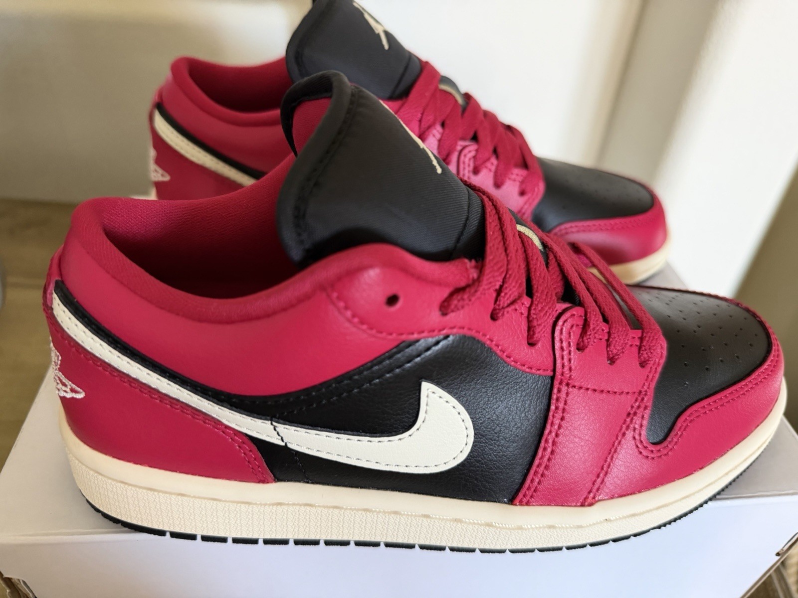 🔥 PRICED FOR QUICK SALE – SNEAKERS UNWORN & DEADSTOCK! 🔥