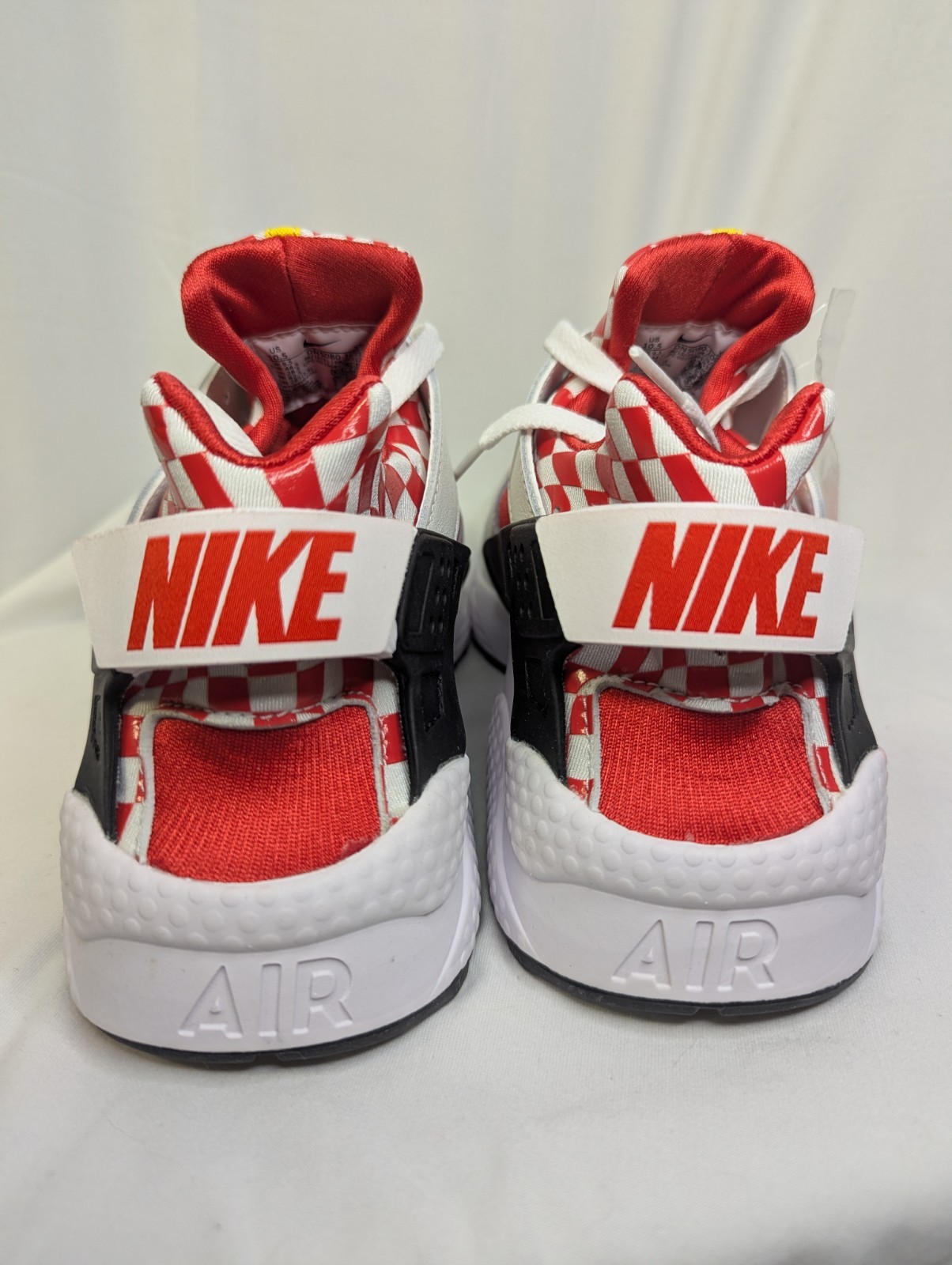 Liverpool Nike Air Huarache MSz 10.5 PRM QS Red Devils DN5080-100