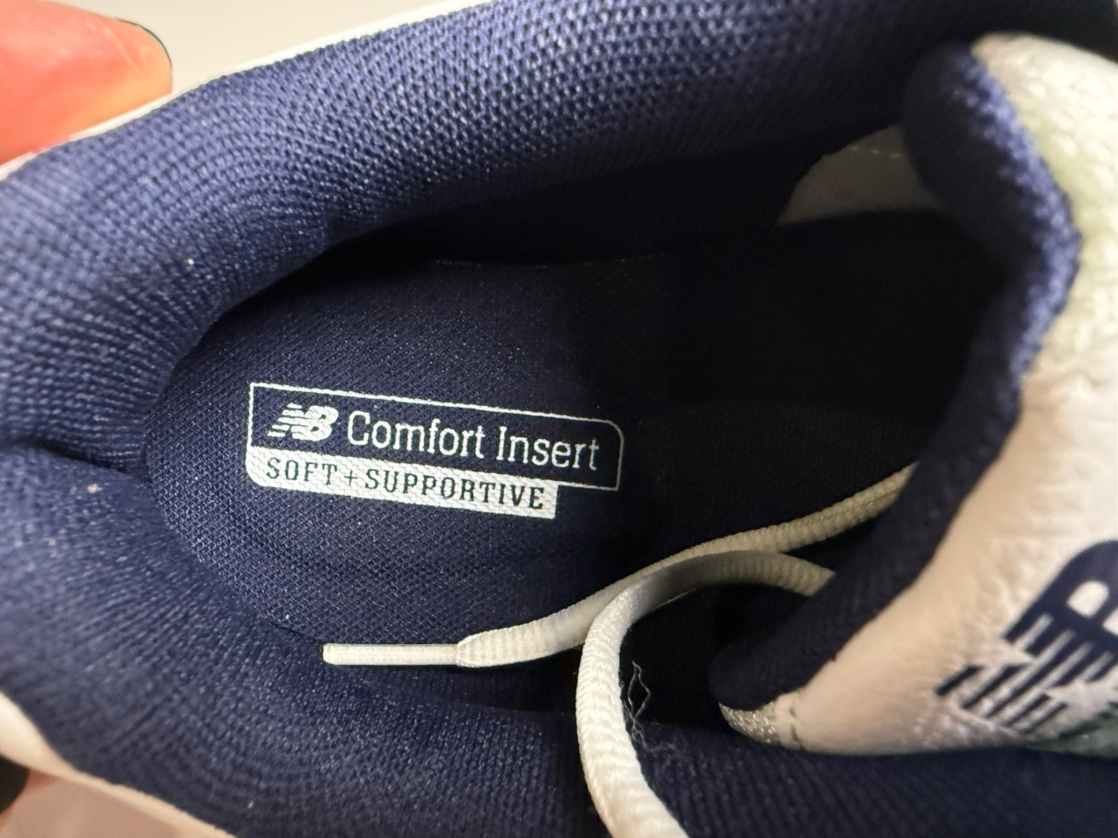 New Balance 608v5 Mens Training Sneaker Size 10 2E Wide White Navy MX608WN5
