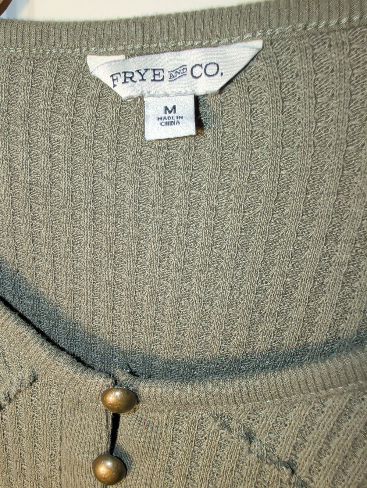Frye and Co. Womens Medium Sage Green Waffle Knit Long Sleeve Top Henley Fall