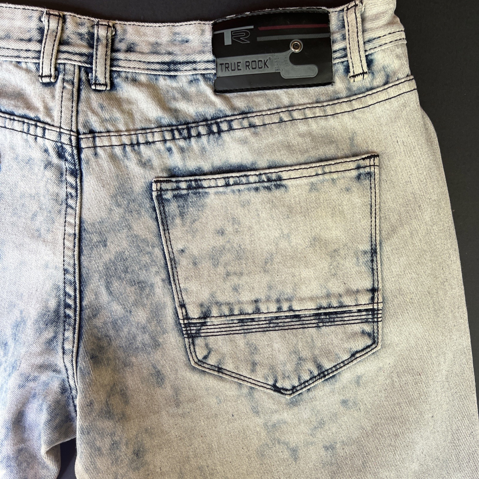 True Rock Jeans Mens 36×31 Blue Distressed Patched Acid Wash Straight Moto