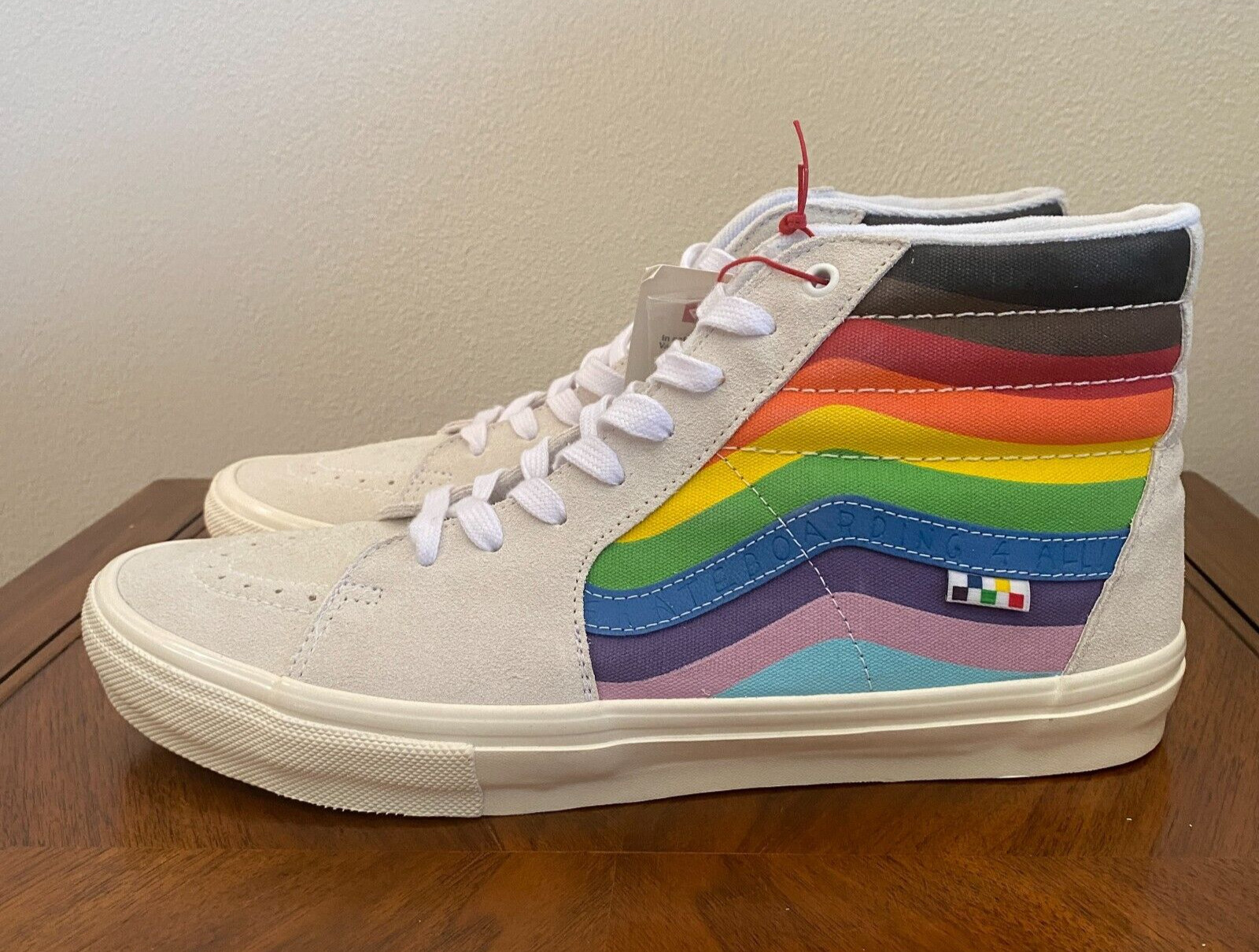 Vans Sk8-Hi Pride Skate Shoes High Top A5FCCWTM White/Multi Mens Size 13