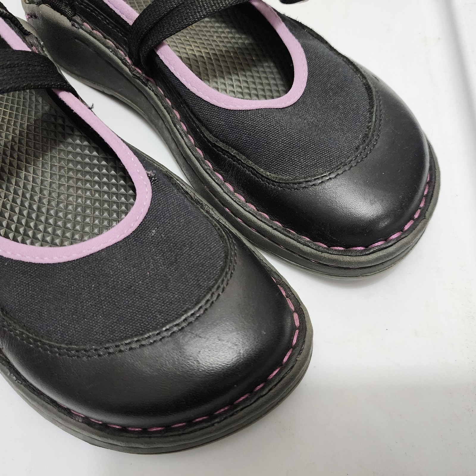 Chaco Loyalist Ecotread Mary Jane shoes Black Leather Purple accents Womens 7