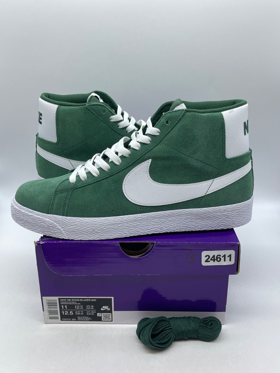 Nike SB Zoom Blazer Mid Fir White 11 (Moderately Worn Pre- Size 11 (Damaged Box)