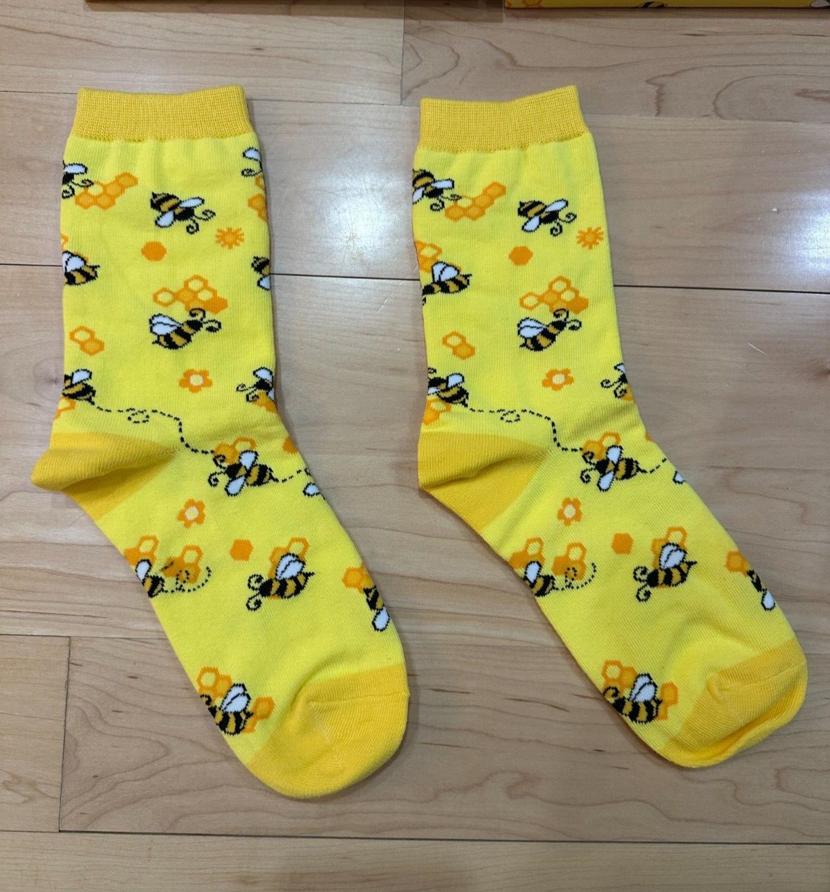 Happypop Bumble Bee Socks