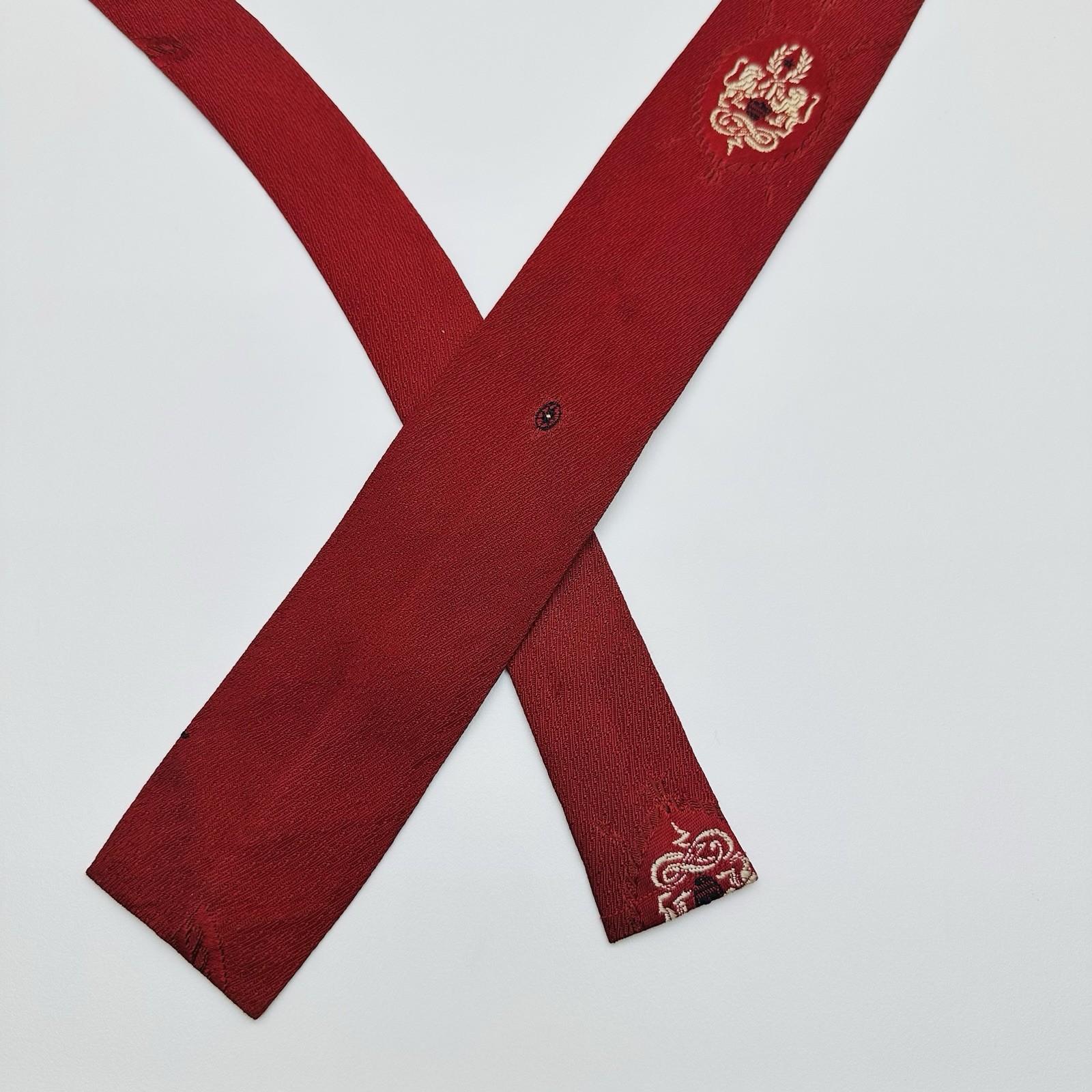 Trimshape By Cavalier Vintage Square End Tie Red Crest 2 X 53 T123