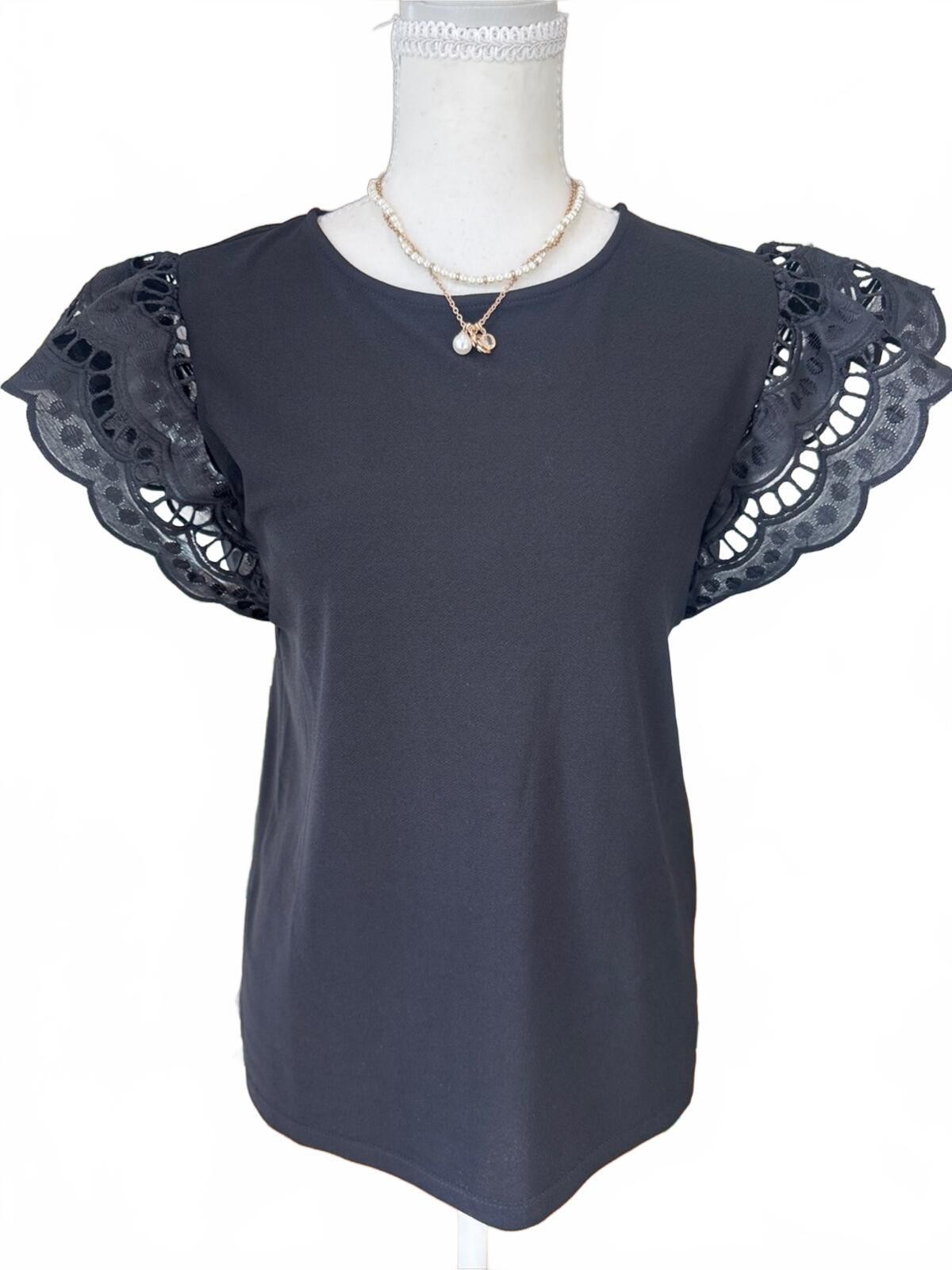 CeCe Black Eyelet Lace Flutter Sleeve Top Size SM Boho Top Summer and Spring