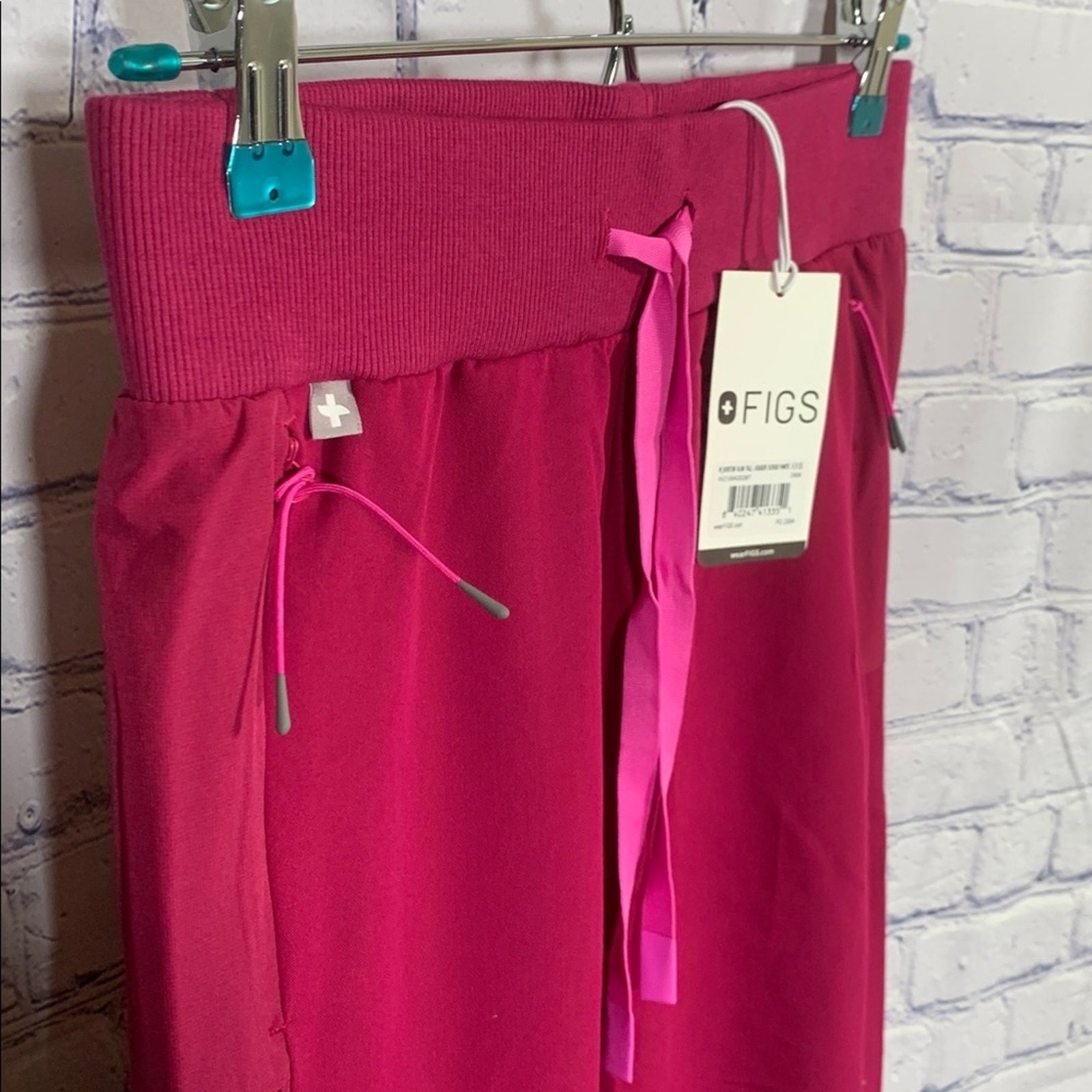 Figs Womens Boston Slim Tall Jogger Scrub Pants Dark Magenta Size XXS Tall NWT