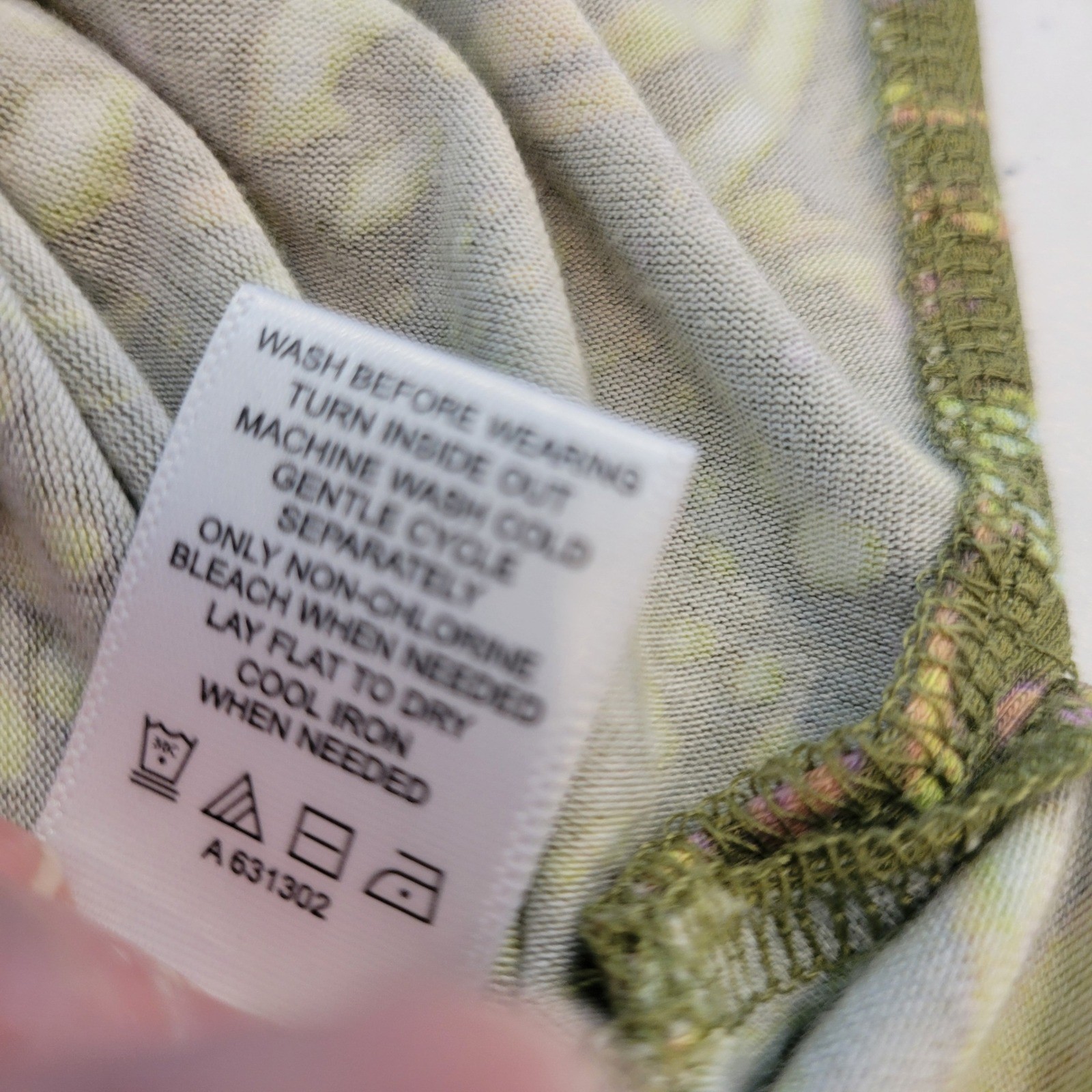 LOGO Layers Lori Goldstein Tank Top Sz Small Olive Green Animal Print Sleeveless