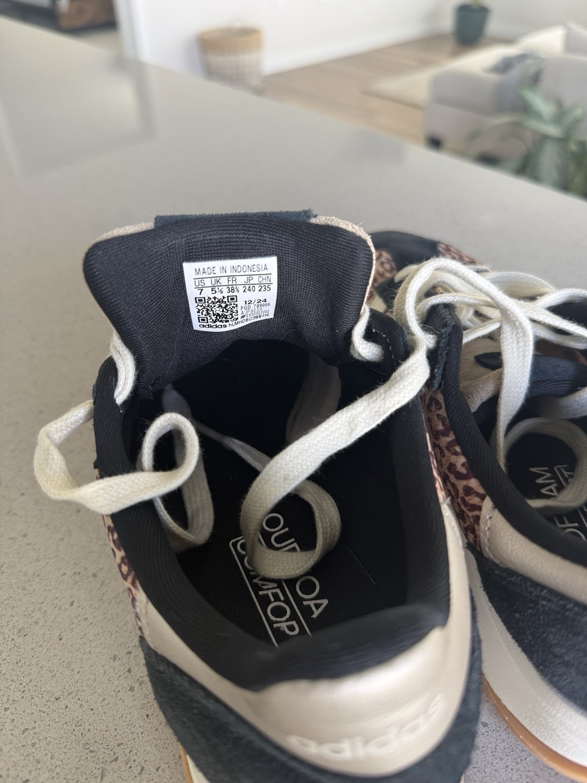 adidas Low Top Lace-Up Athletic Sneakers Black/Beige/White Leopard Print