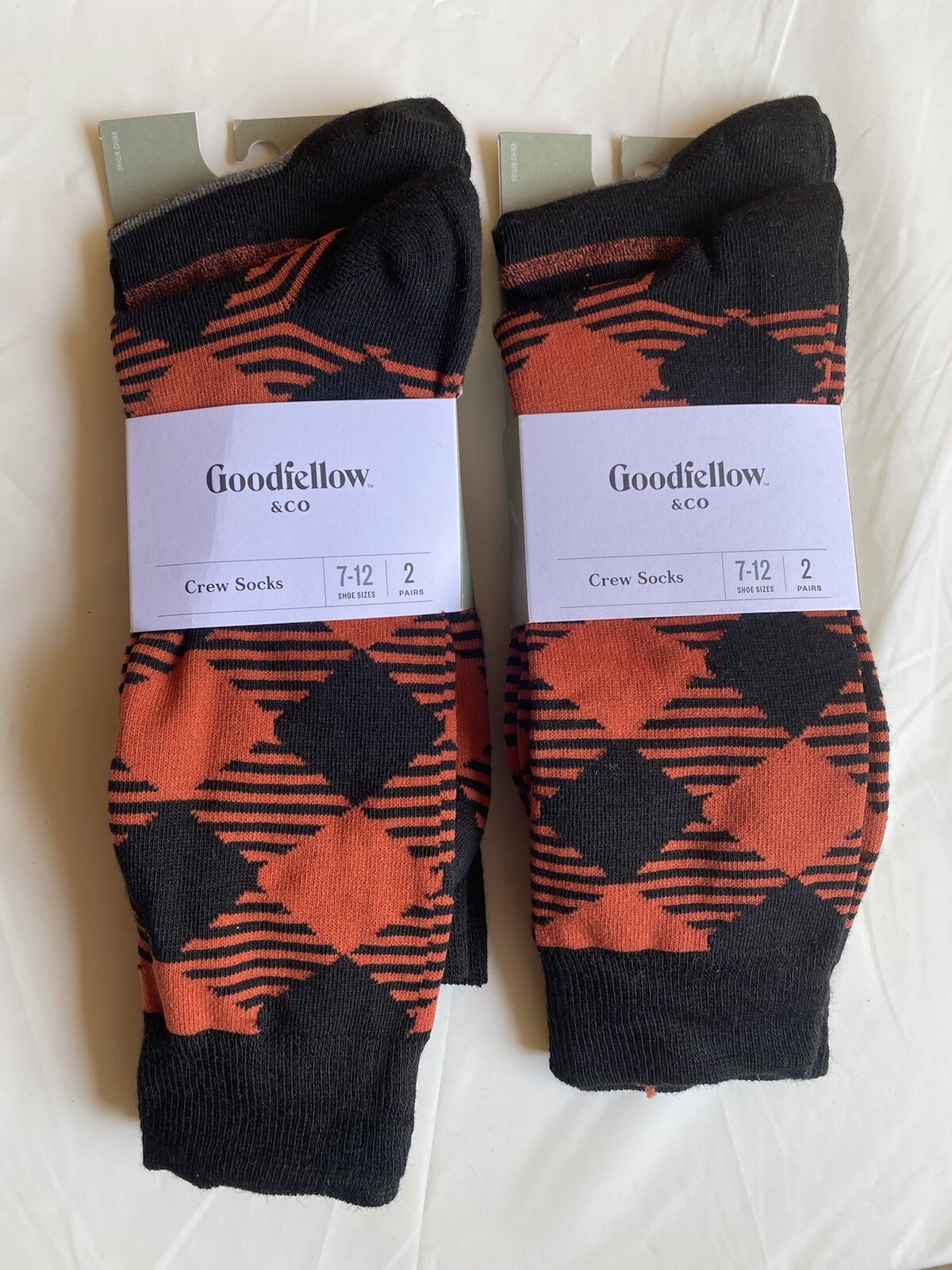 2 Packs Men’s Novelty Socks 2pk – Goodfellow & Co Red & Black 7-12